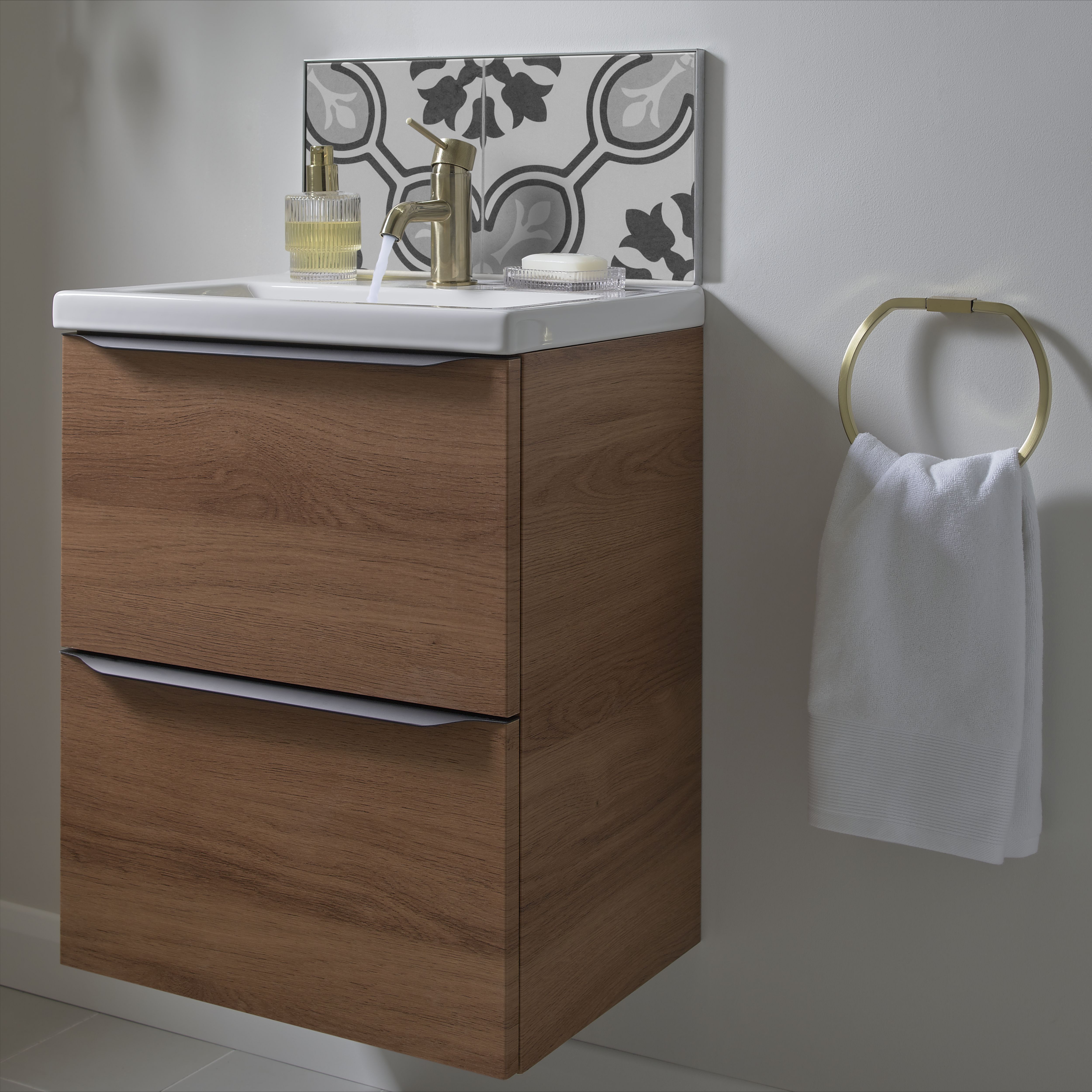 GoodHome Imandra Slimline Walnut effect Wall-mounted Bathroom Cabinet (H)60cm (W)50cm