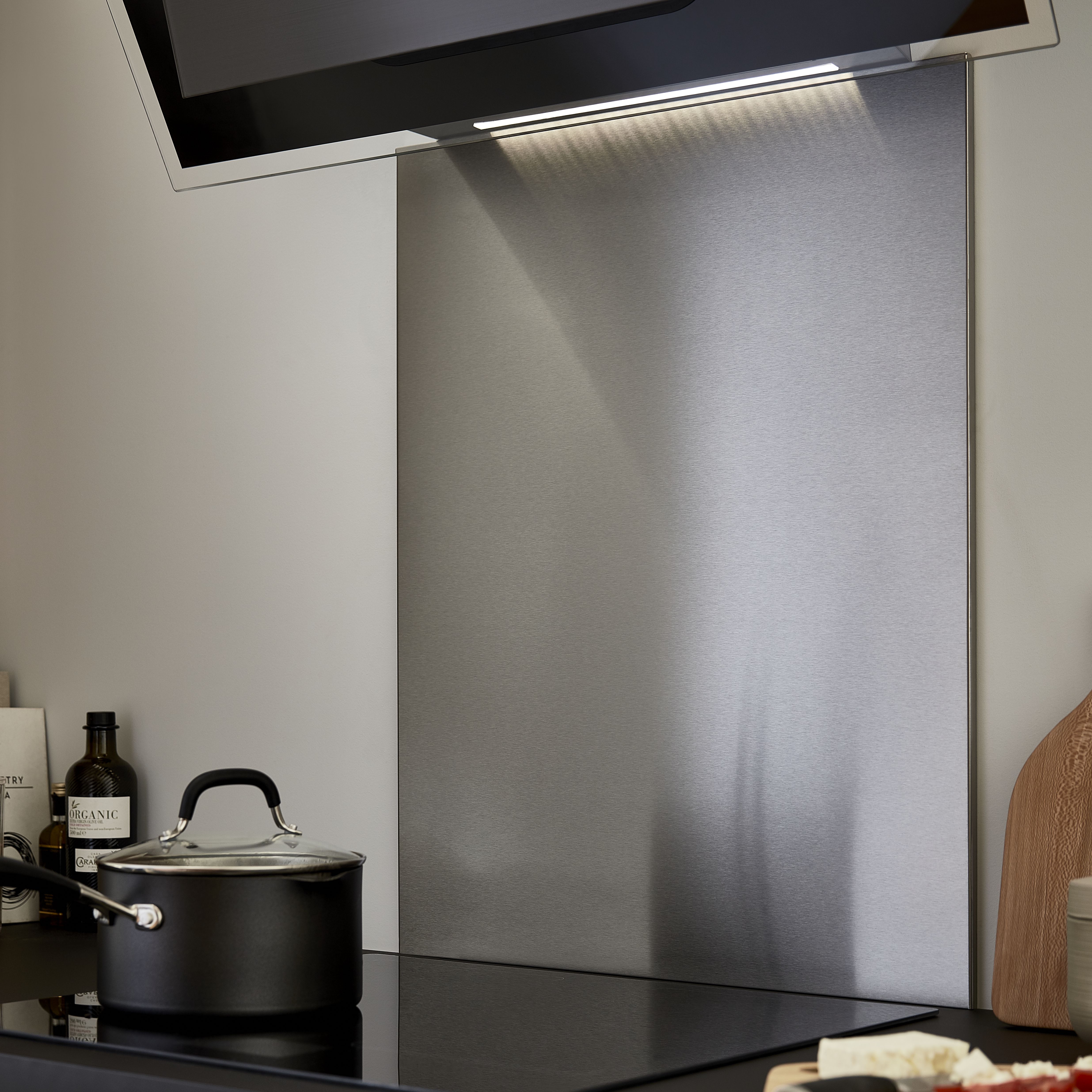 GoodHome Kasei Polished Brushed effect Stainless steel Splashback, (H)800mm (W)600mm (T)10mm