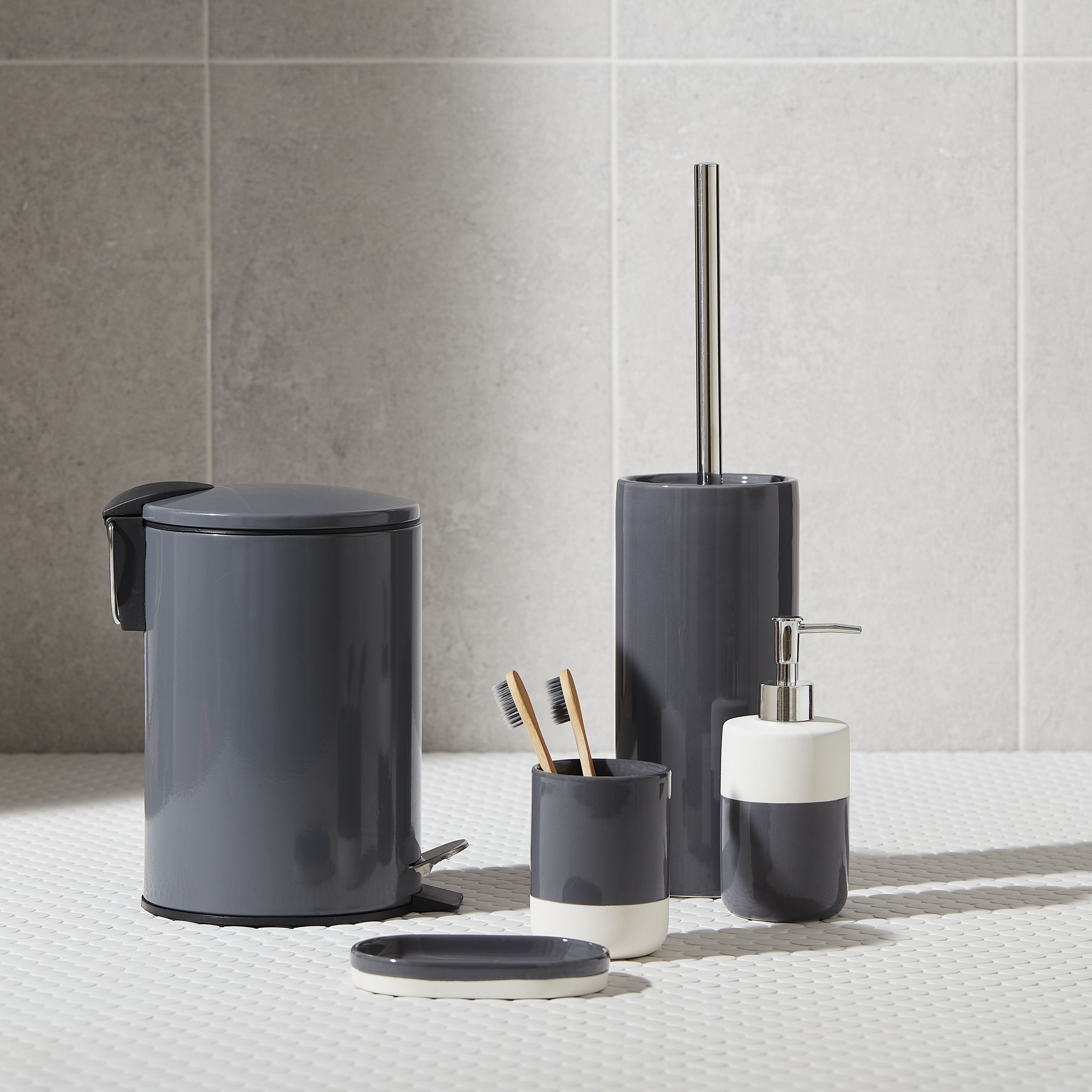 GoodHome Koros Gloss & matt White & anthracite Ceramic Soap dish