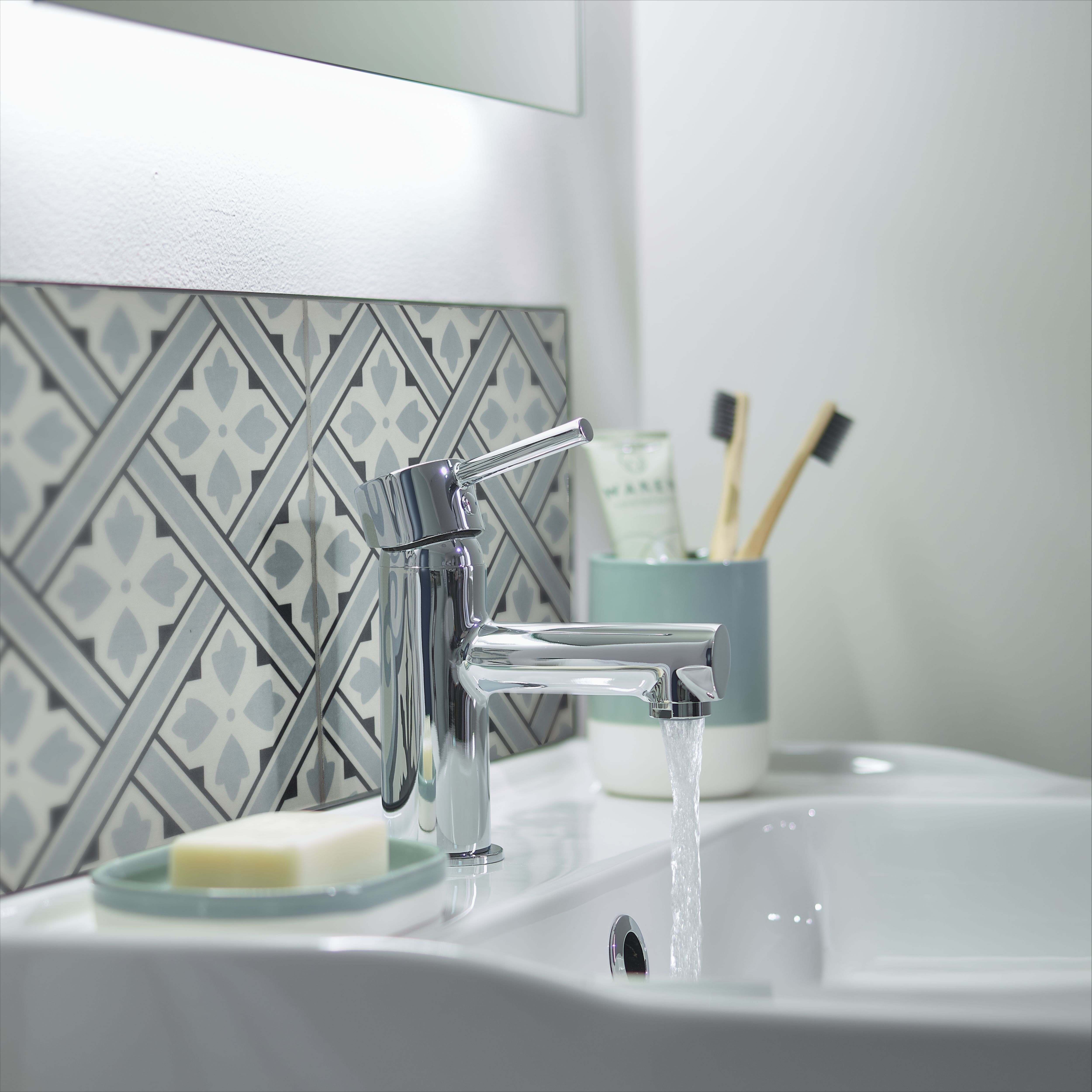 GoodHome Koros Gloss & matt White & sage grey Ceramic Soap dish