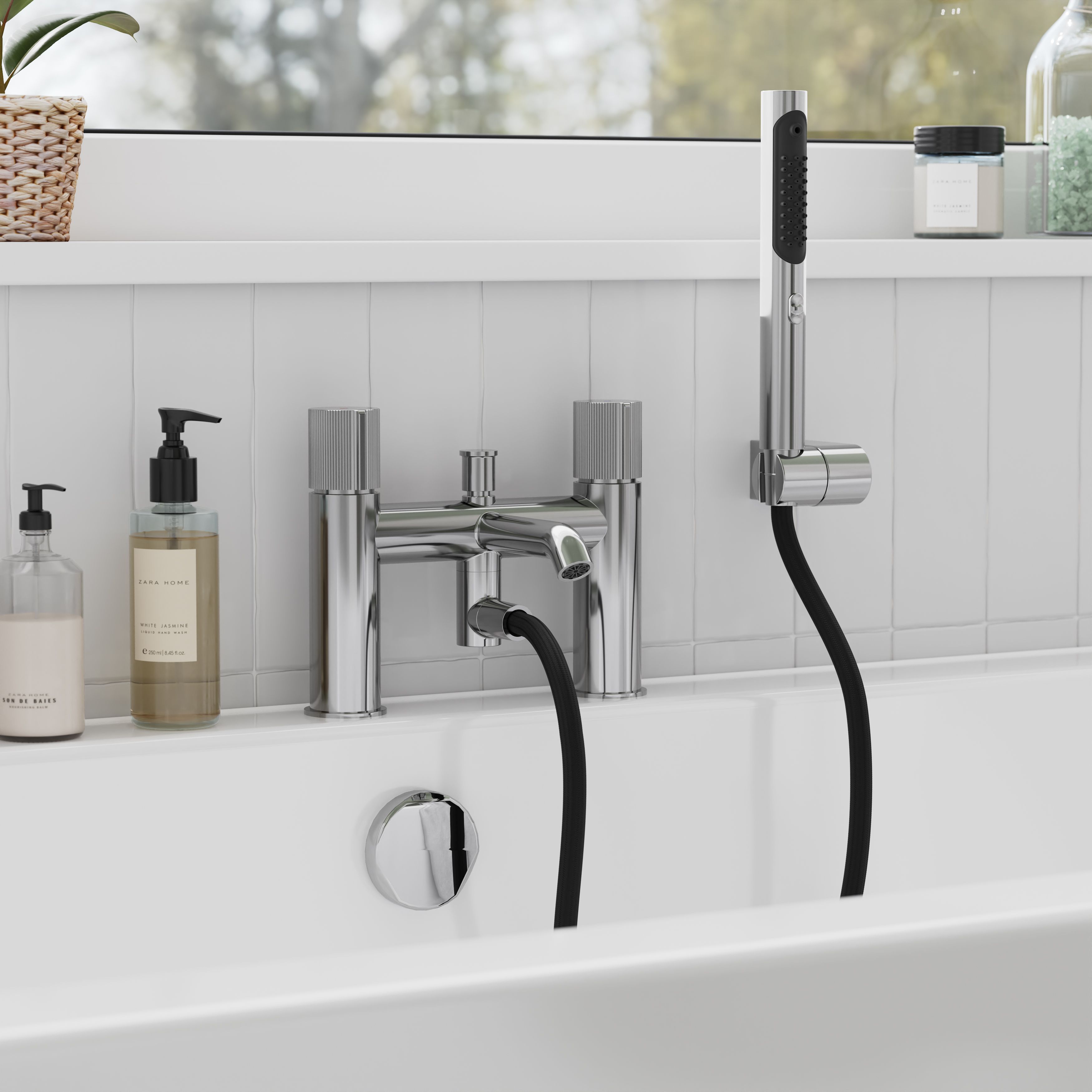 GoodHome Levanna Gloss Chrome effect Ceramic disk Deck-mounted Double Bath shower mixer tap with shower kit
