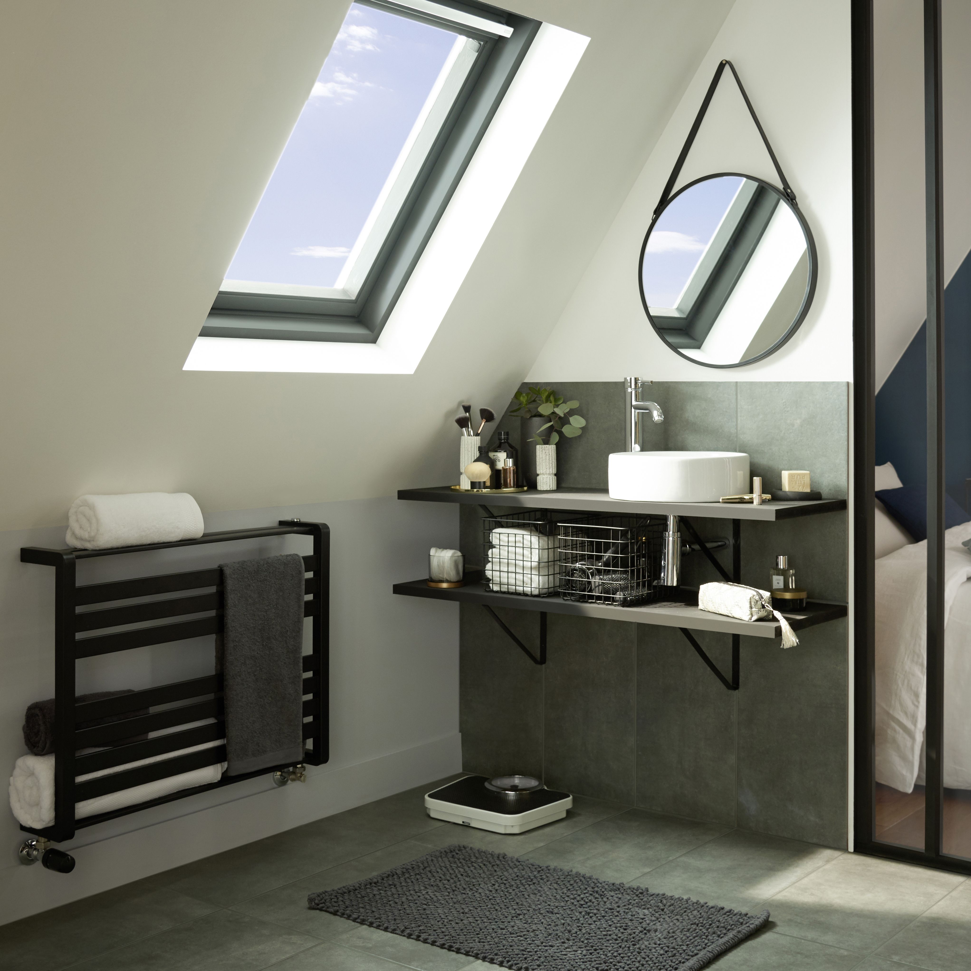 GoodHome Loreto Anthracite Flat Towel warmer (W)800mm x (H)600mm