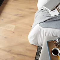 GoodHome Lulea Natural Oak Solid wood Solid wood flooring, 1.008m² Pack