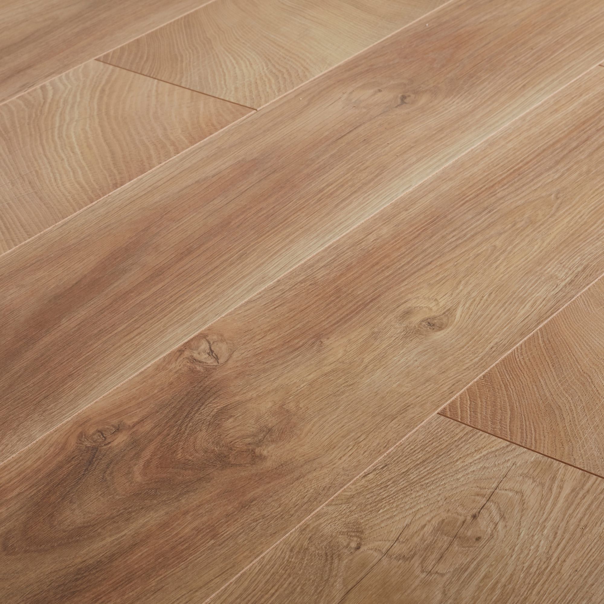 GoodHome Lydney Natural Oak effect Laminate flooring, 1.76m² Pack