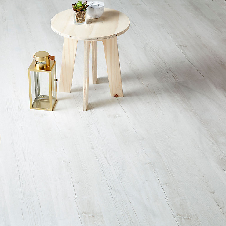 Goodhome Macquarie White Pine Effect, Dark Laminate Flooring B Q
