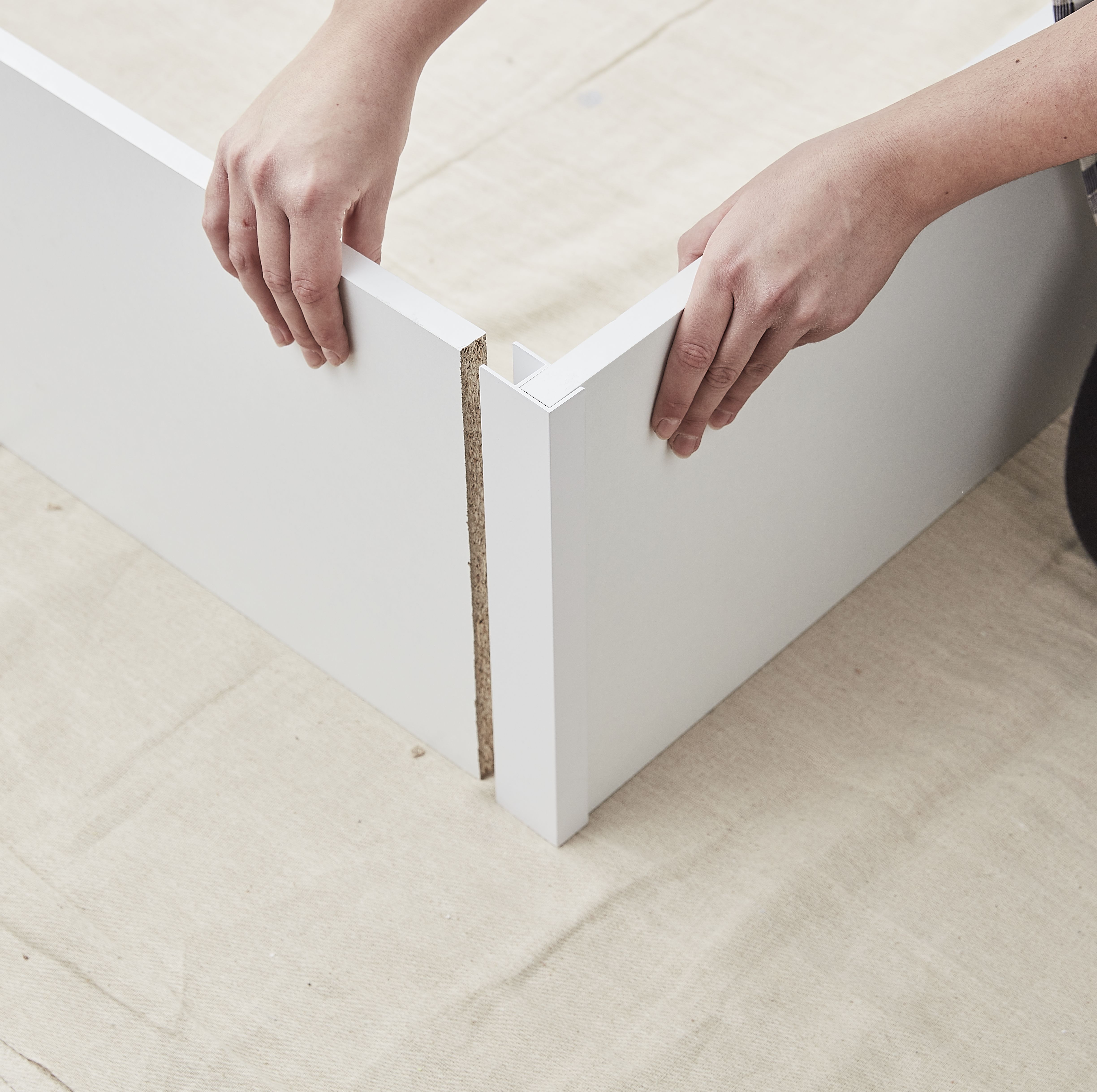 GoodHome Marlow White Screw-in Corner bracket (L)300mm, Pack of 2