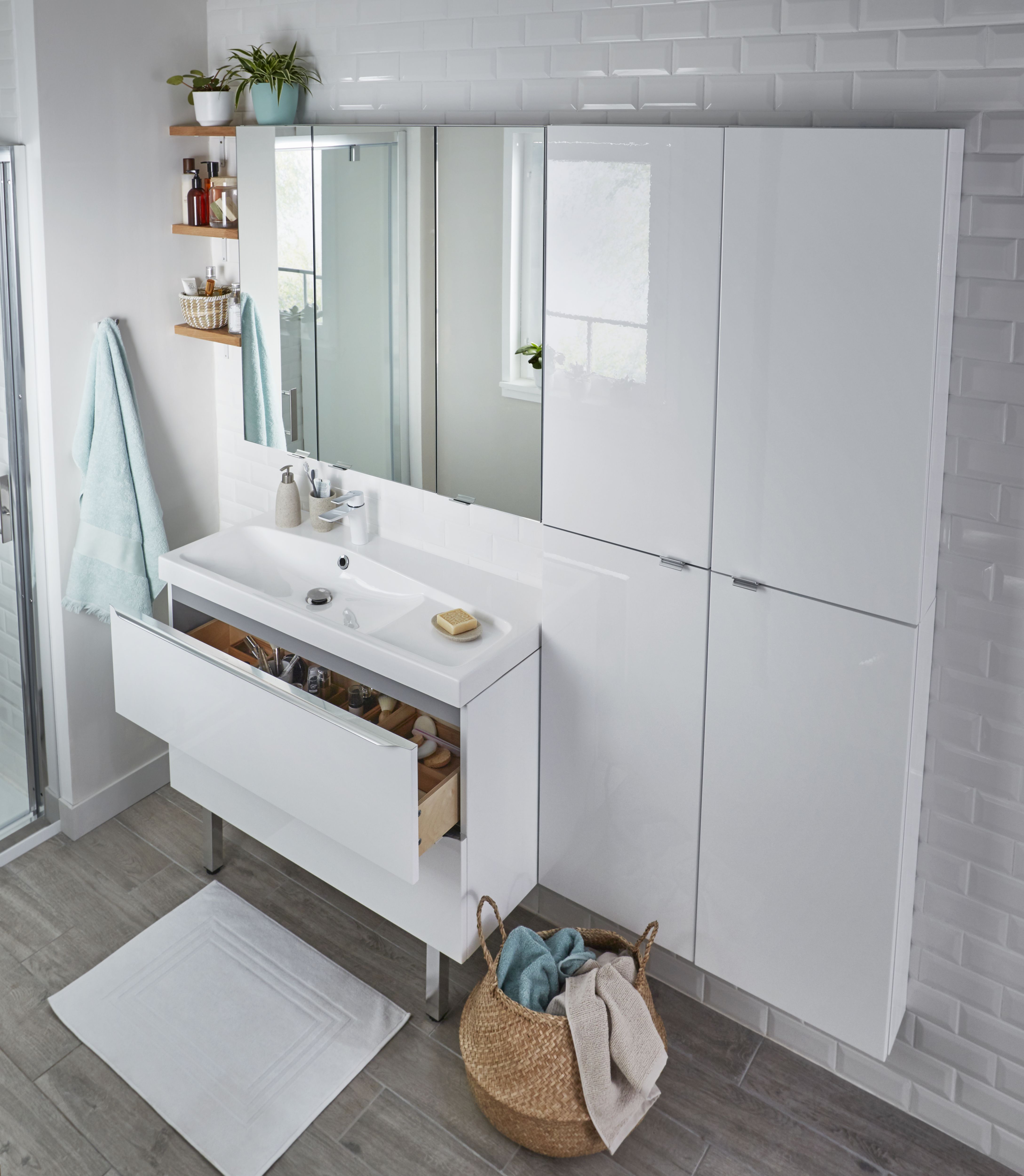 GoodHome Mila White Counter top Basin (W)100.4cm