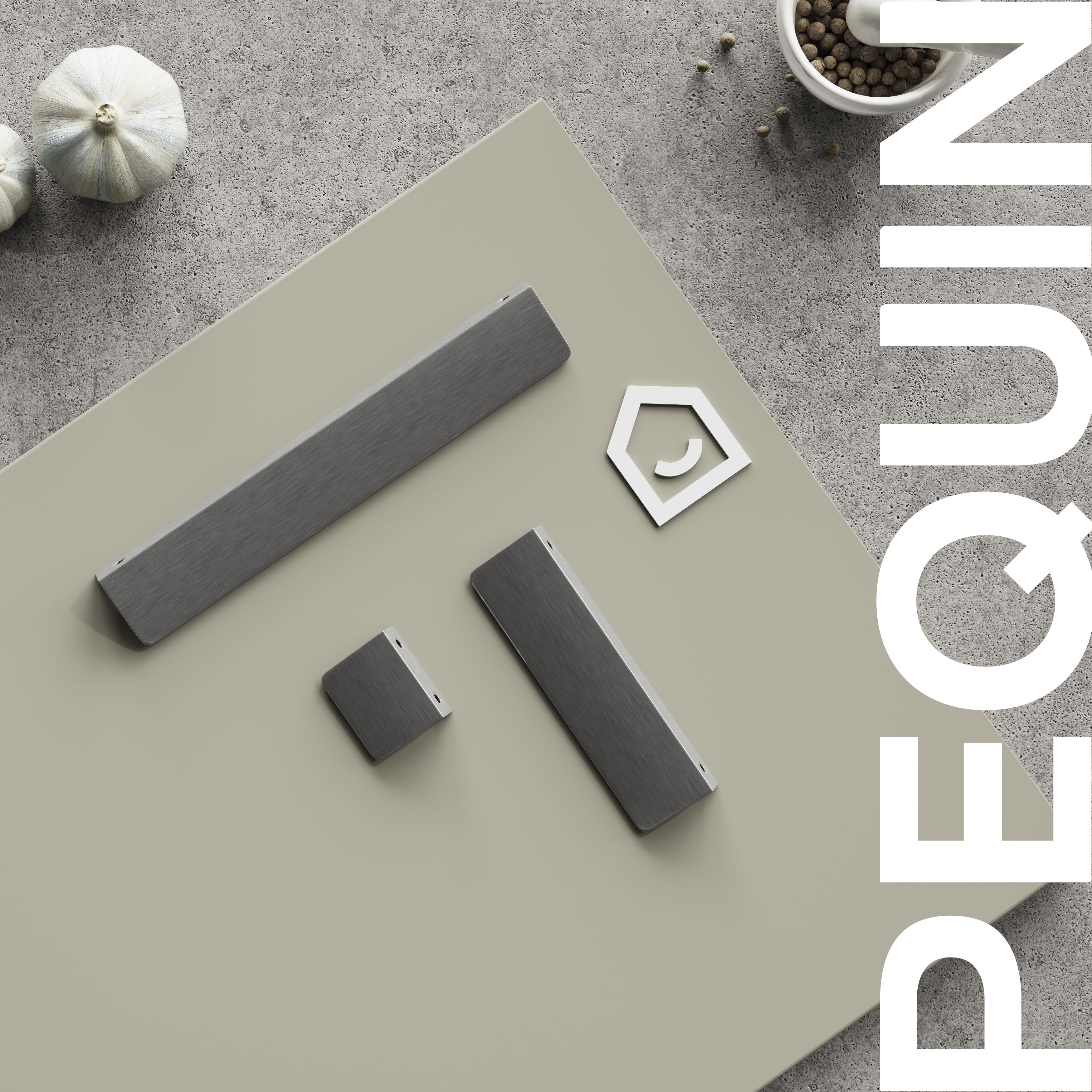 GoodHome Pequin Satin Nickel effect Kitchen cabinets Pull Handle (L)250mm