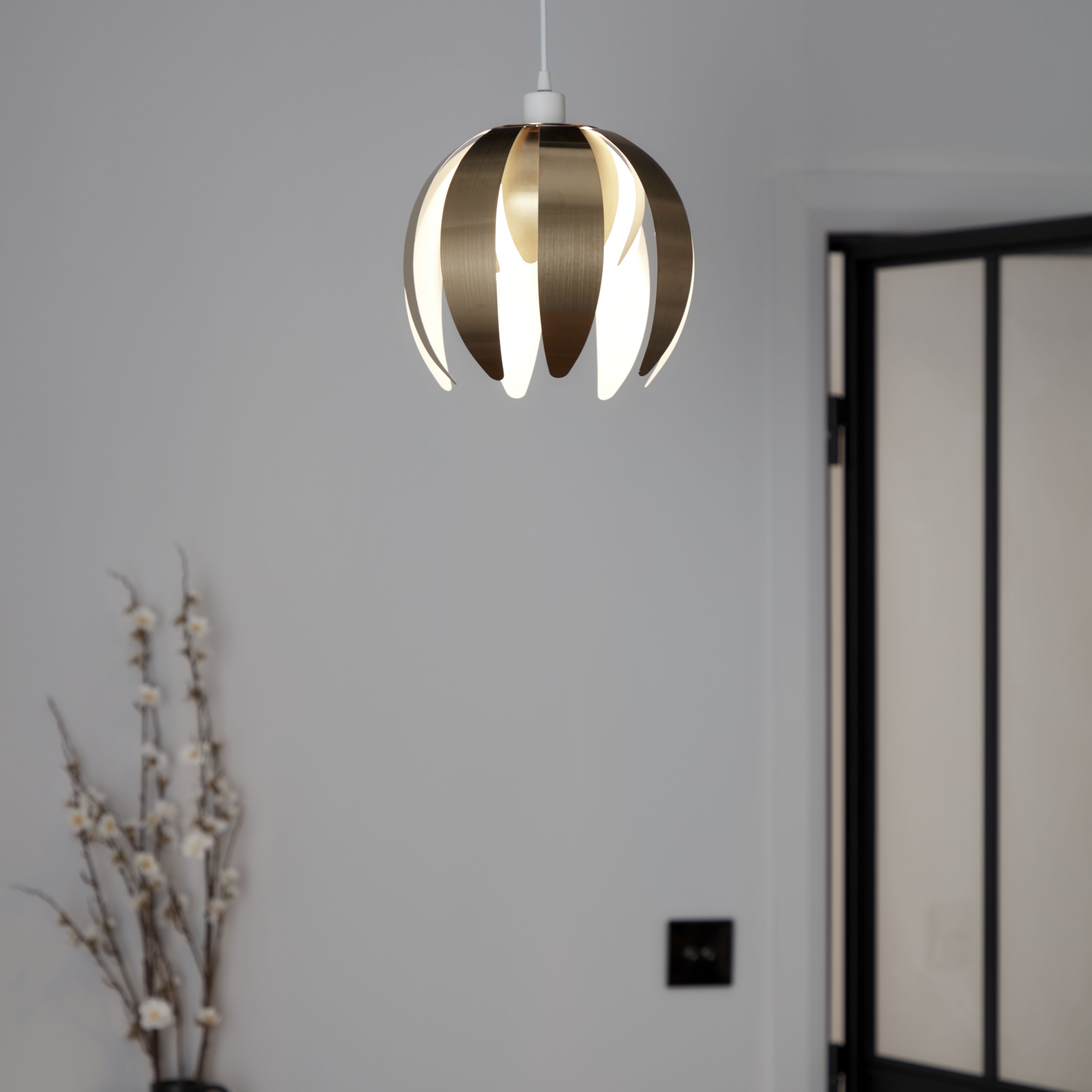 GoodHome Pleiones Brass effect Petal Light shade (D)27cm