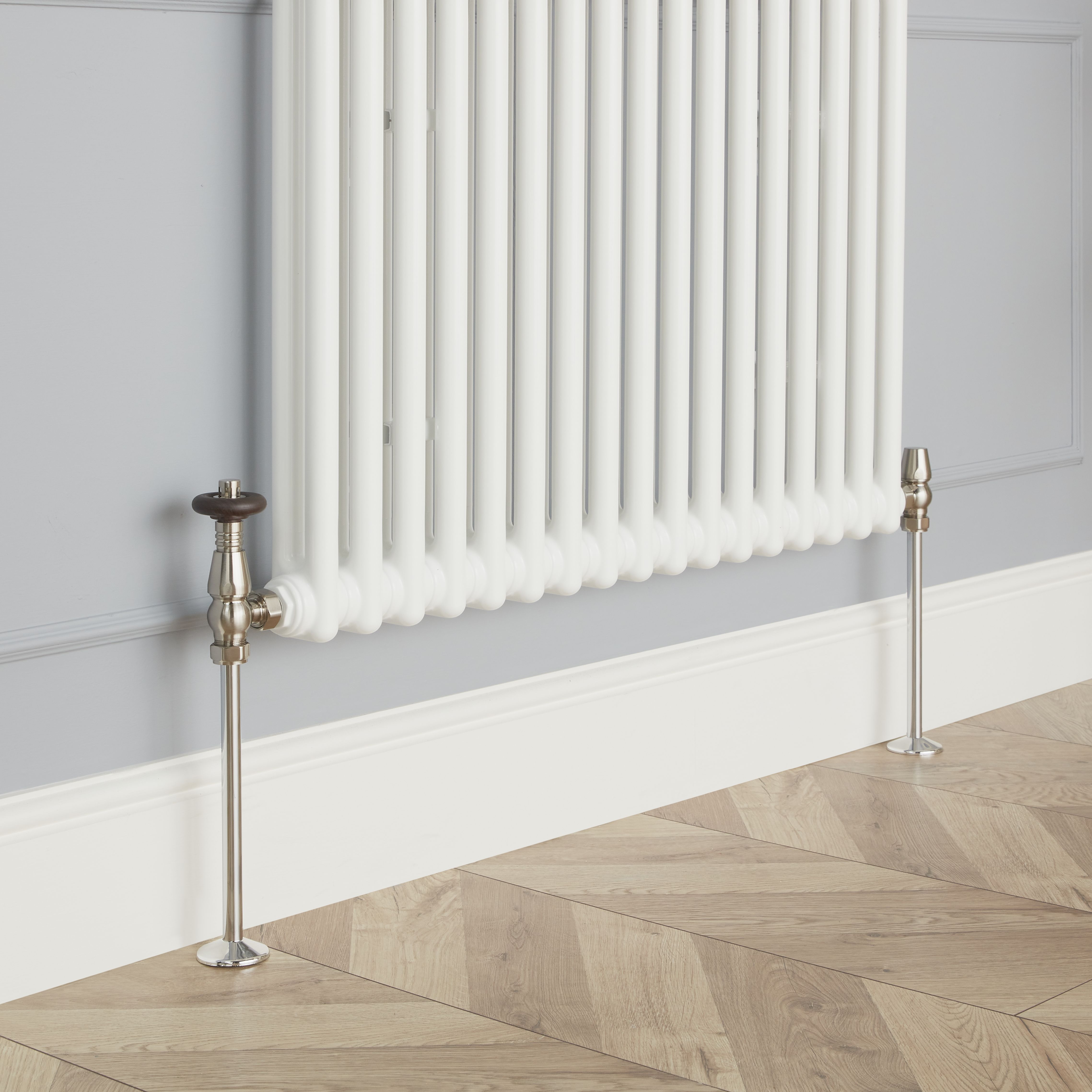 GoodHome Polished Anthracite Angled Thermostatic Radiator valve & lockshield (Dia)15mm x ½"