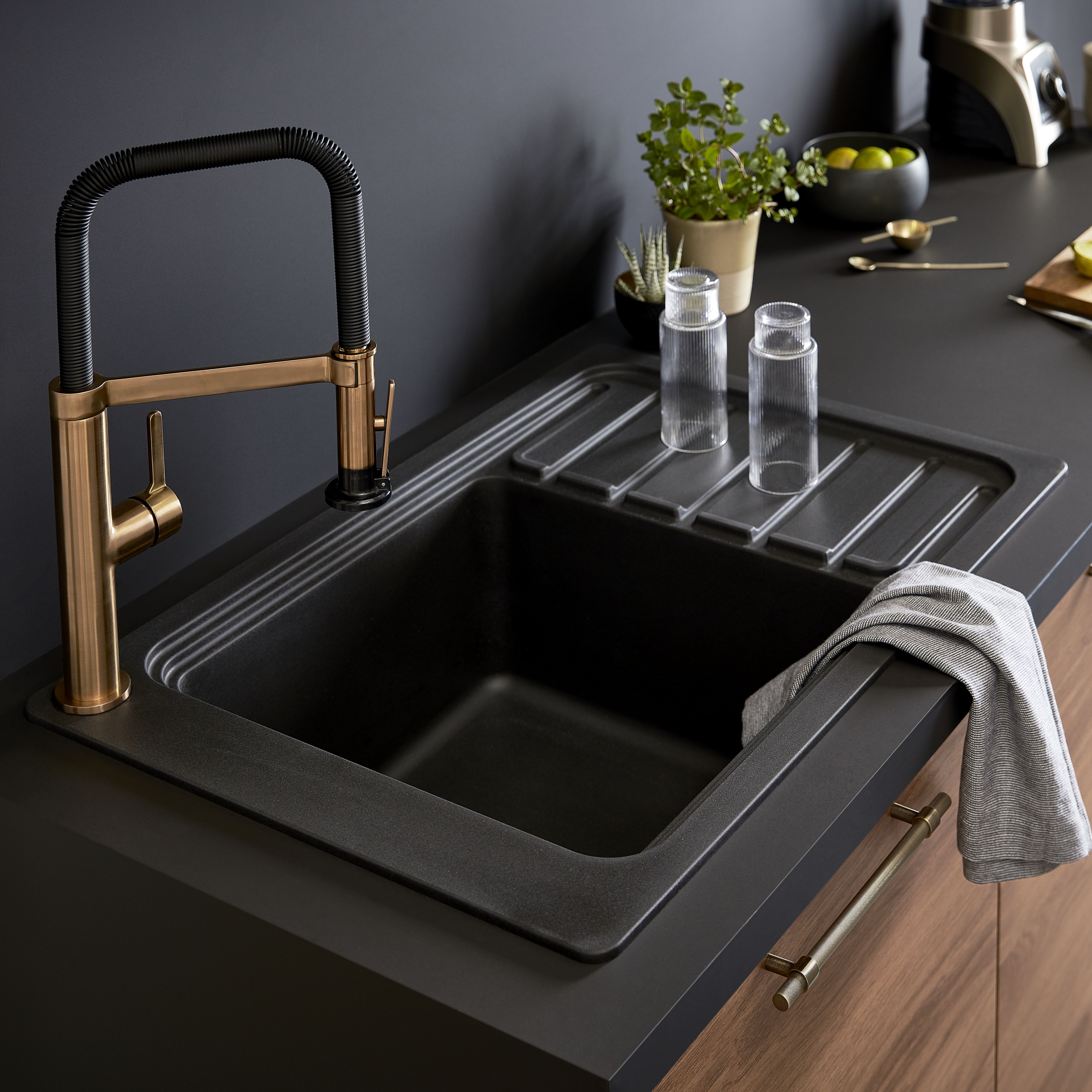 GoodHome Romesco Black Composite quartz 1 Bowl Sink & drainer 516mm x 773mm