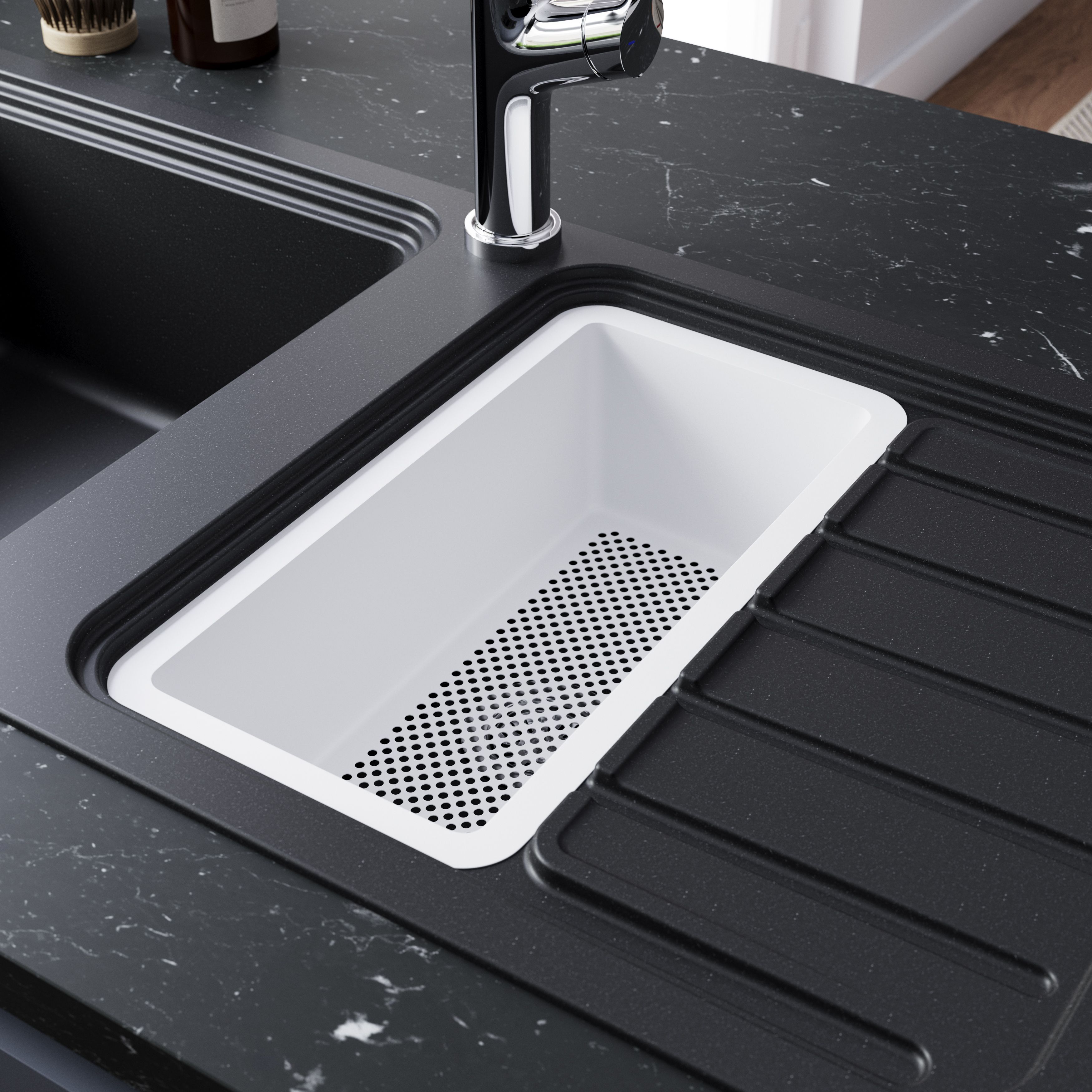 GoodHome Romesco Black Granite 1.5 Bowl Sink & drainer 515mm x 1050mm