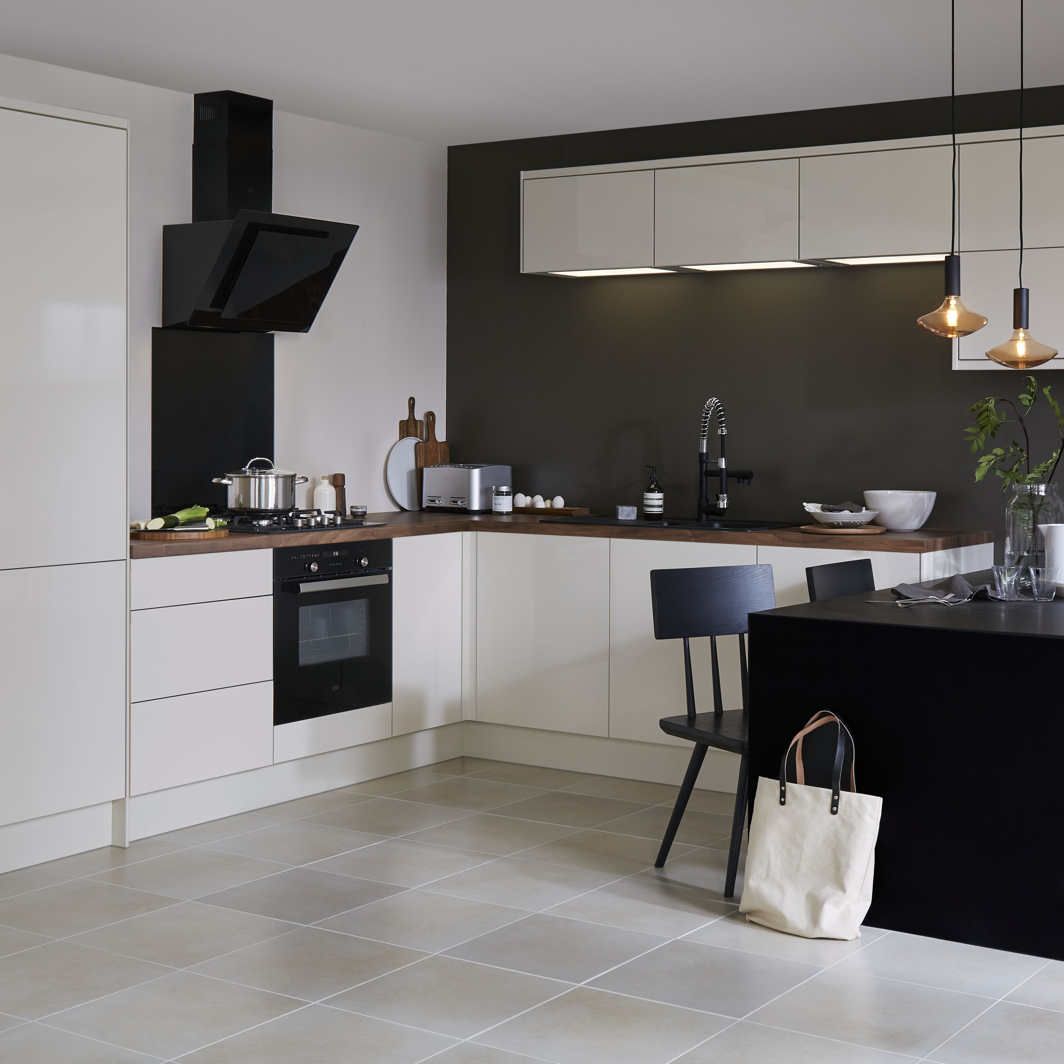 GoodHome Stevia Gloss cream slab Standard End panel (H)2010mm (W)570mm, Pair