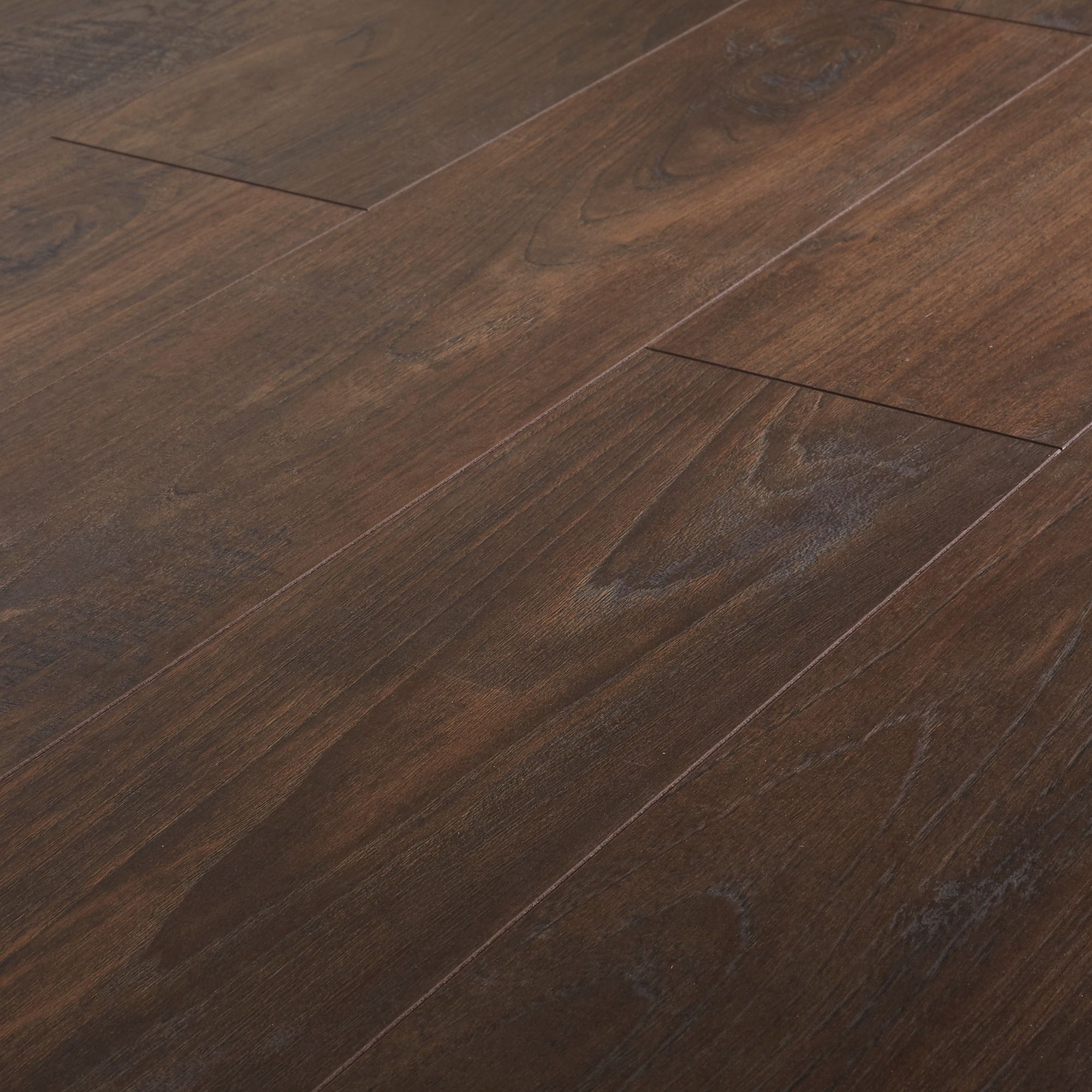 GoodHome Swanley Dark oak effect Laminate Flooring, 1.29m²