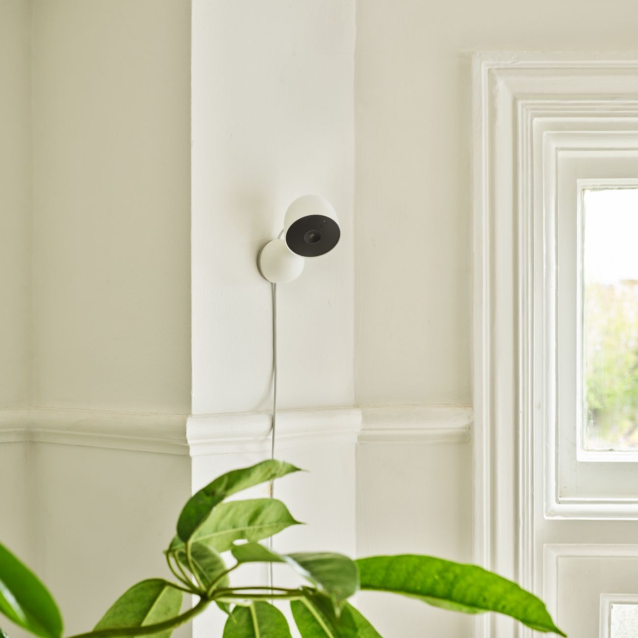 Google Nest Wired Indoor Tilt adjustable Smart camera in White