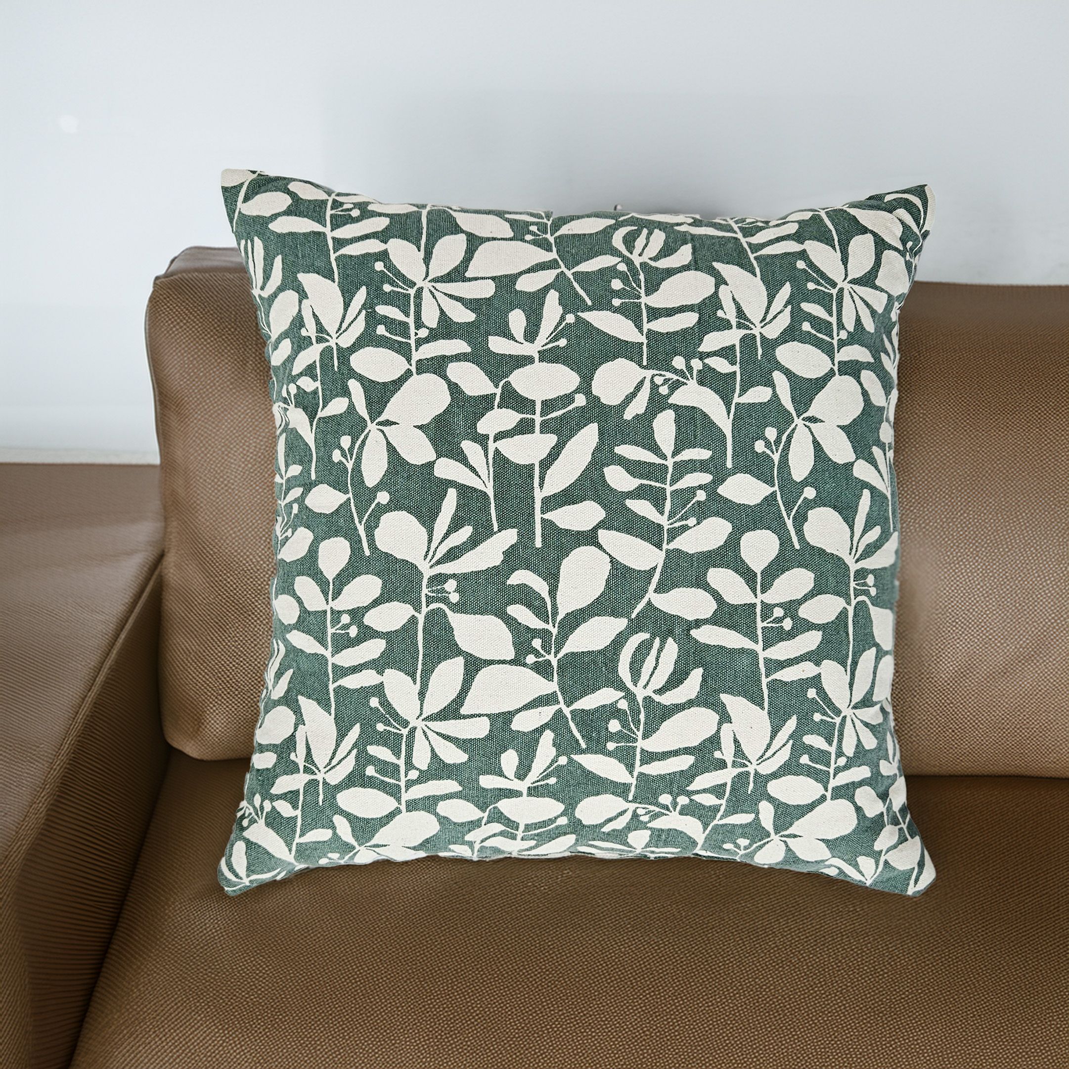 Green Floral Print effect Indoor Cushion, (L)40cm x (W)40cm, Pair