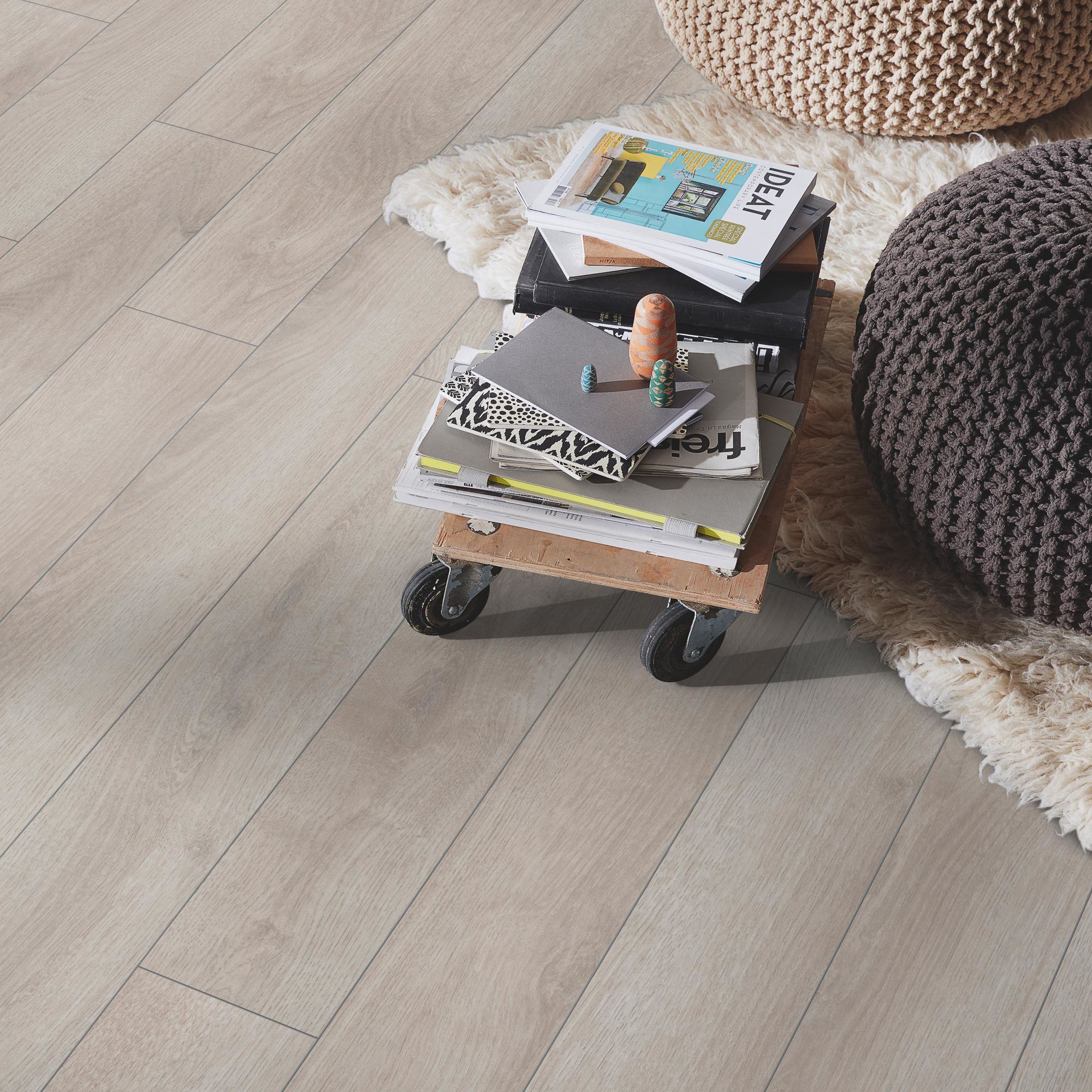 Grey Authentic oak effect Laminate Flooring, 2.4m²