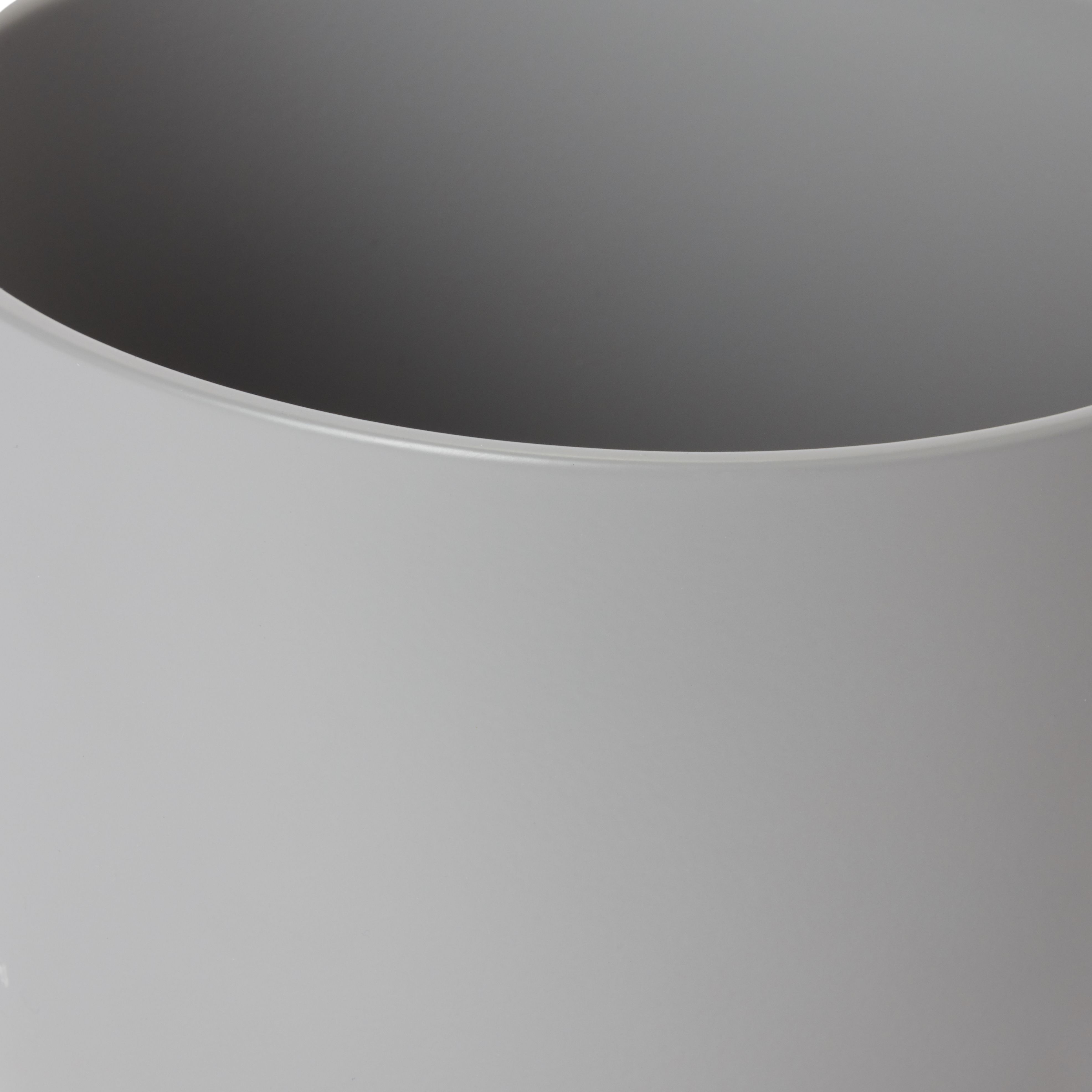 Griffin Ceramic Circular Plant pot (Dia)16.2cm