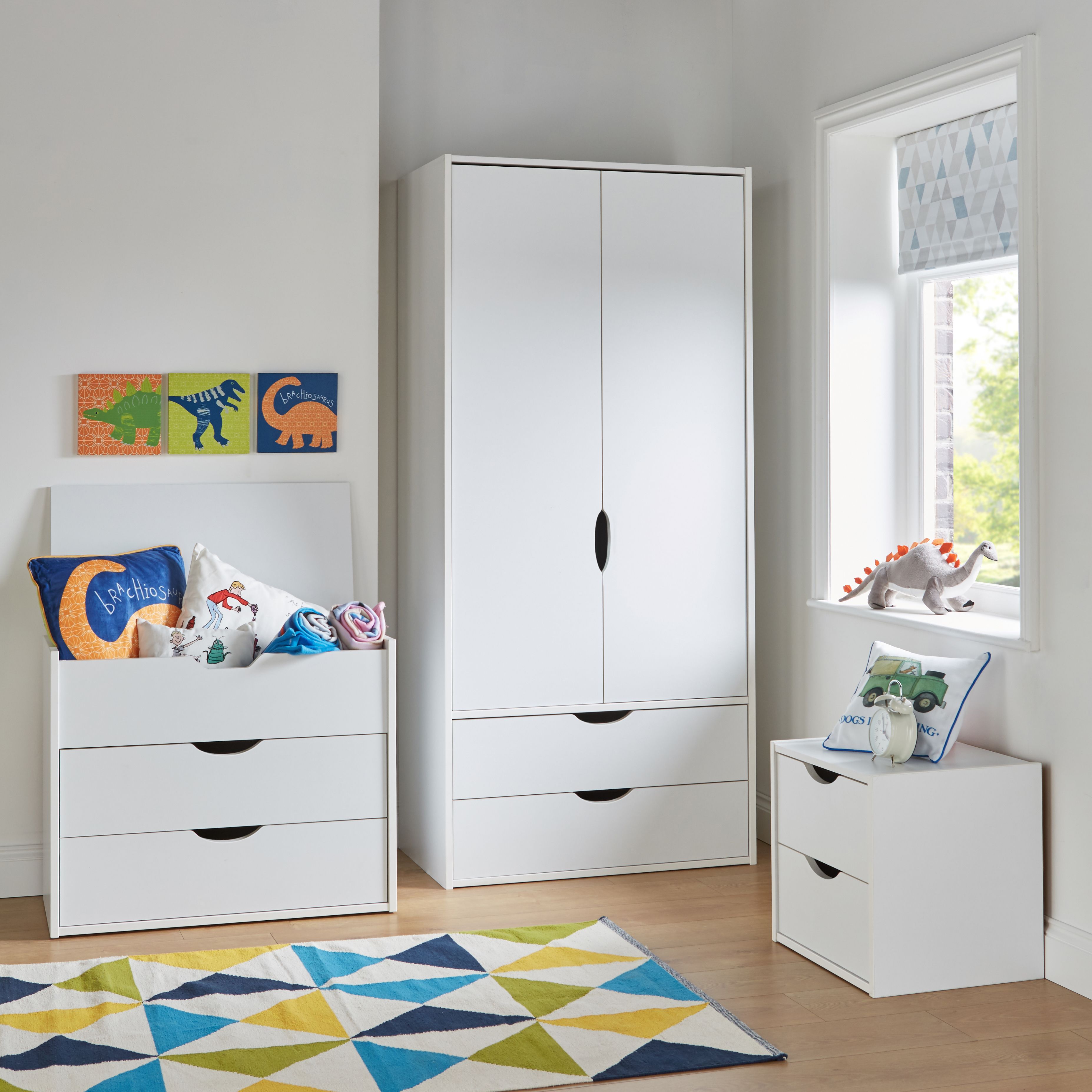 Hartnett Matt white 3 piece Bedroom furniture set