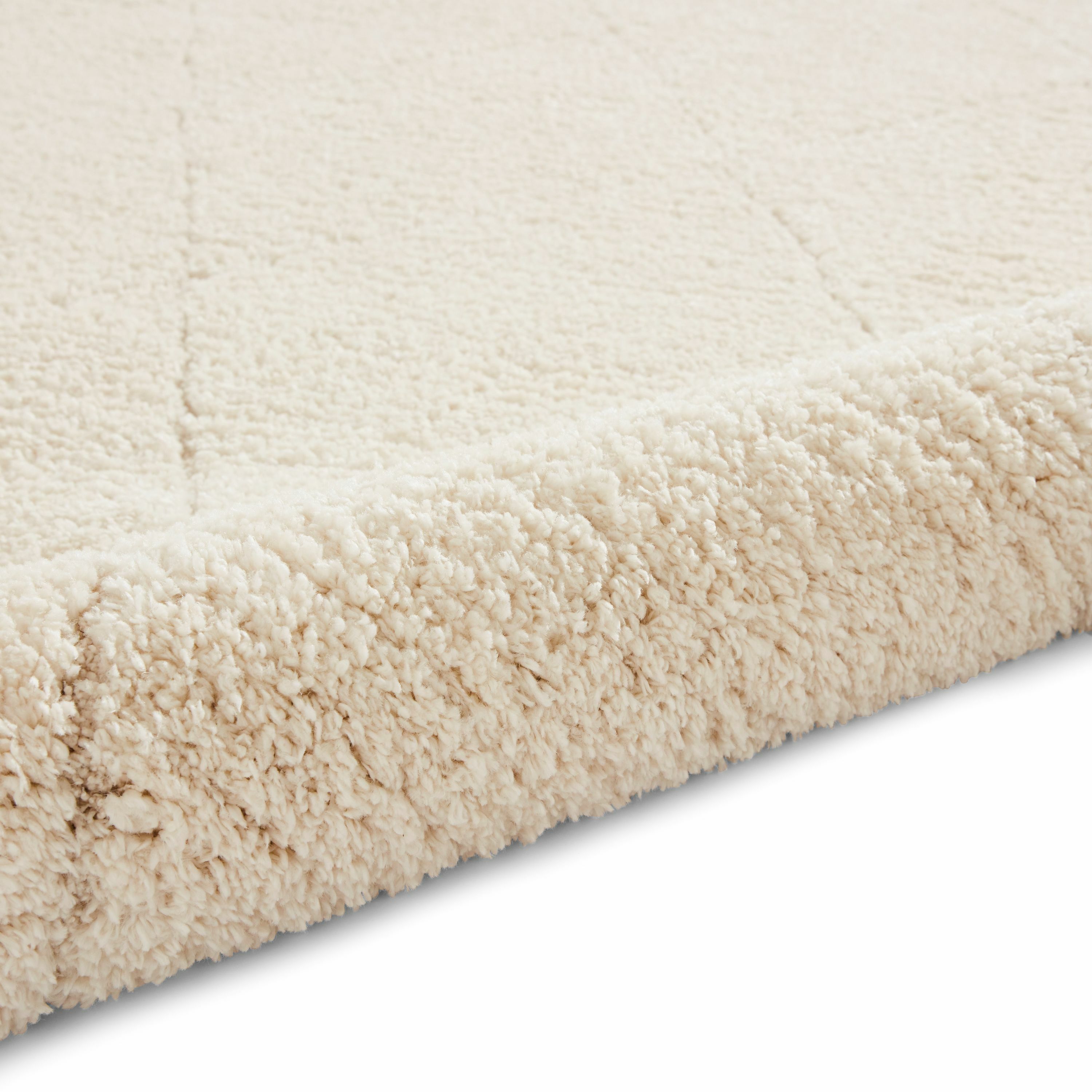 Ideal Shaggy Cream Diamond 3D effect Medium Rug, (L)170cm x (W)120cm