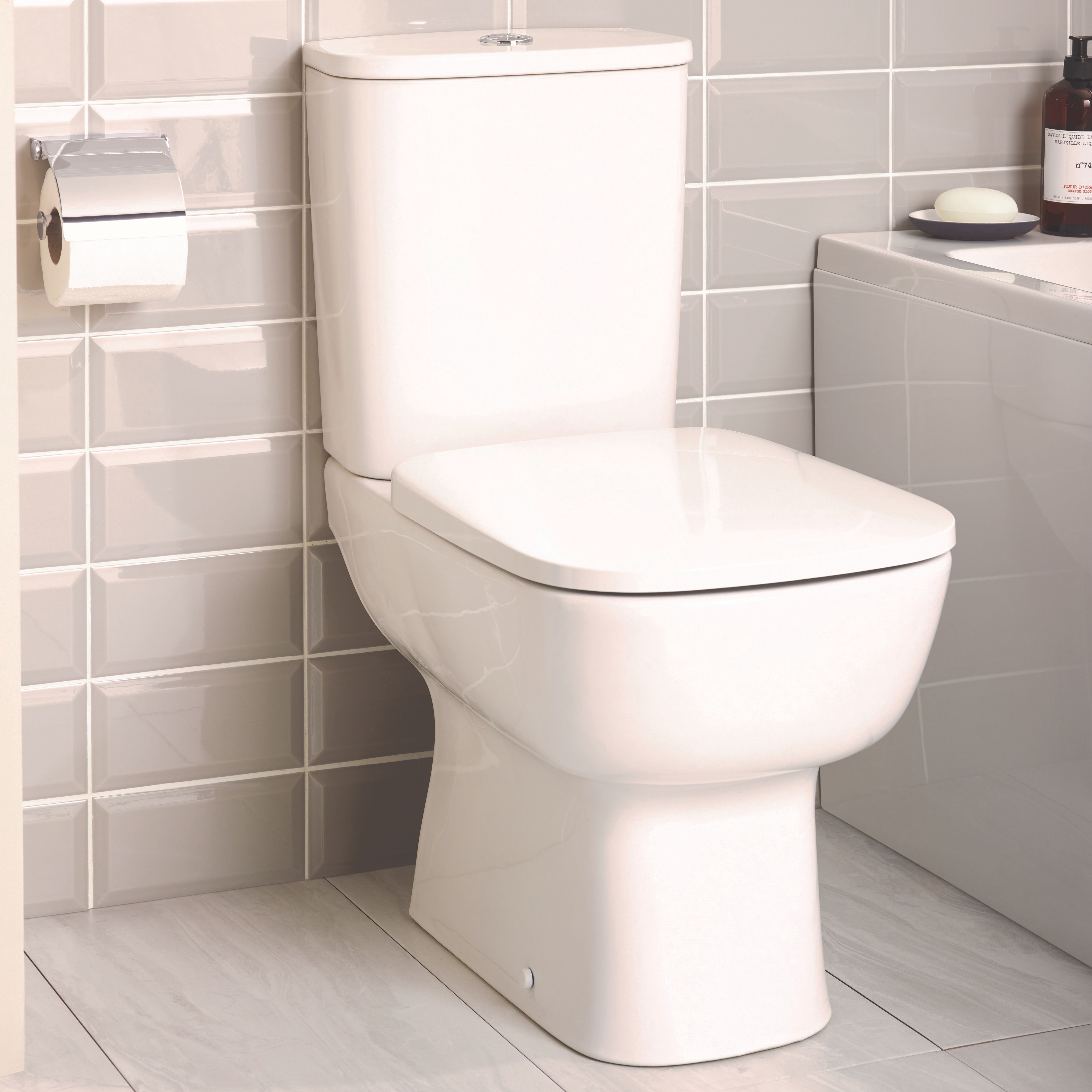 Ideal Standard Studio echo White Standard Close-coupled Toilet set with Soft close seat