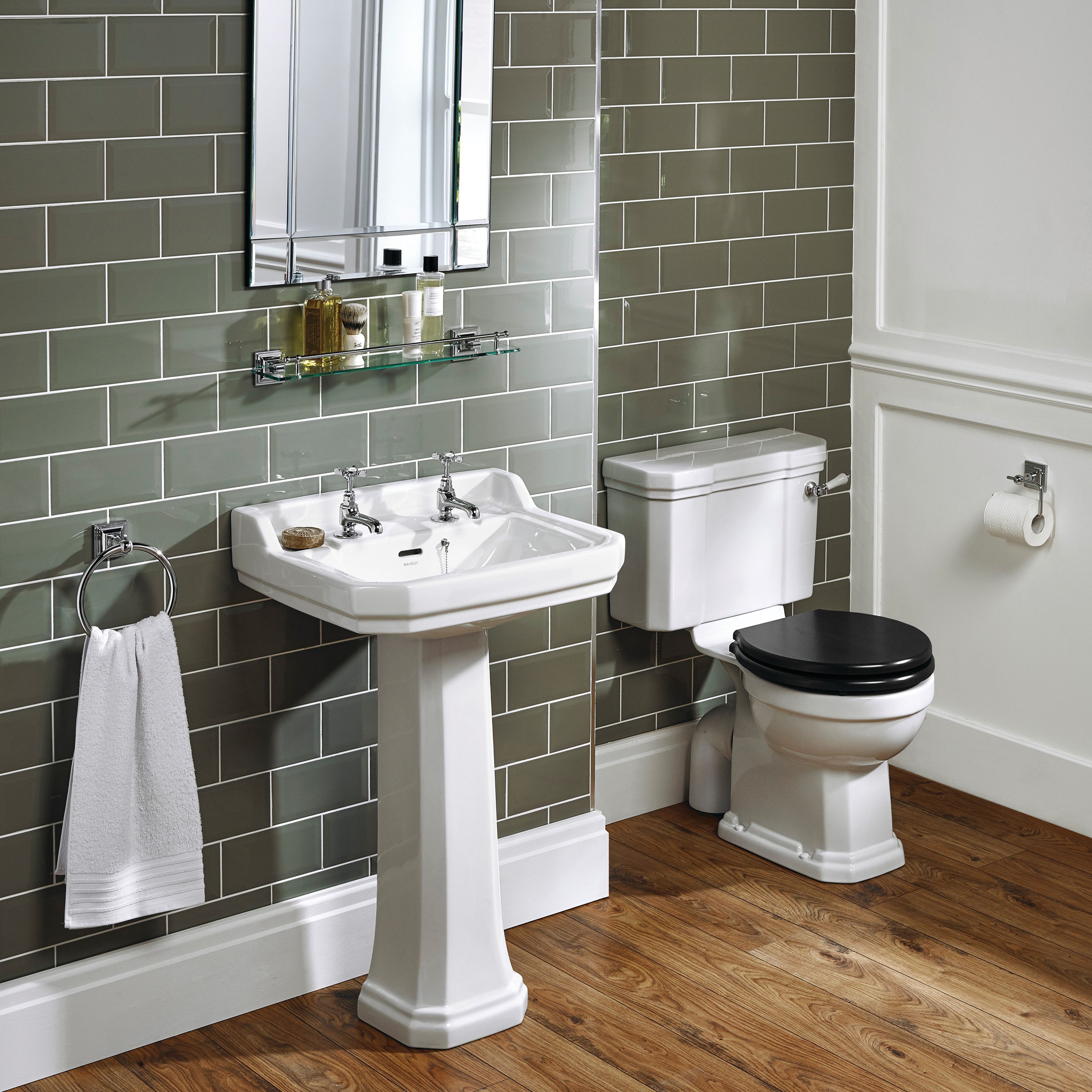 Ideal Standard Waverley White Close-coupled Toilet set with Standard close seat