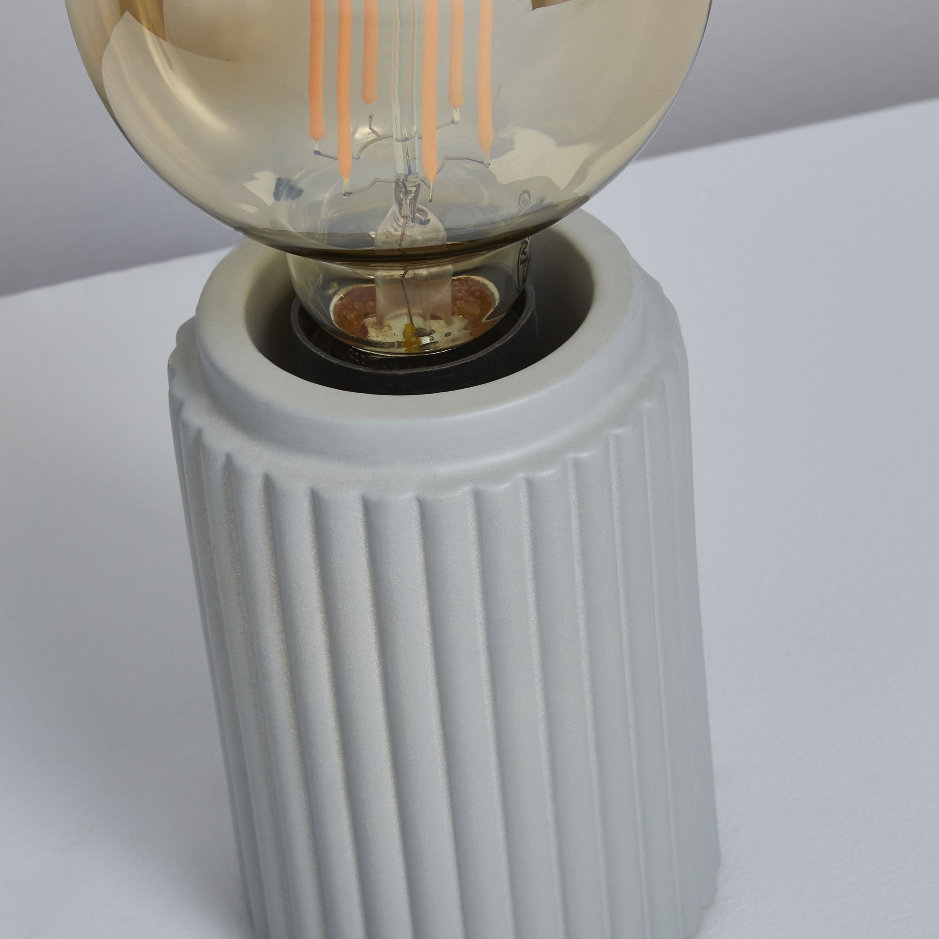 Inlight Lipp Ribbed Grey Cylinder Table lamp