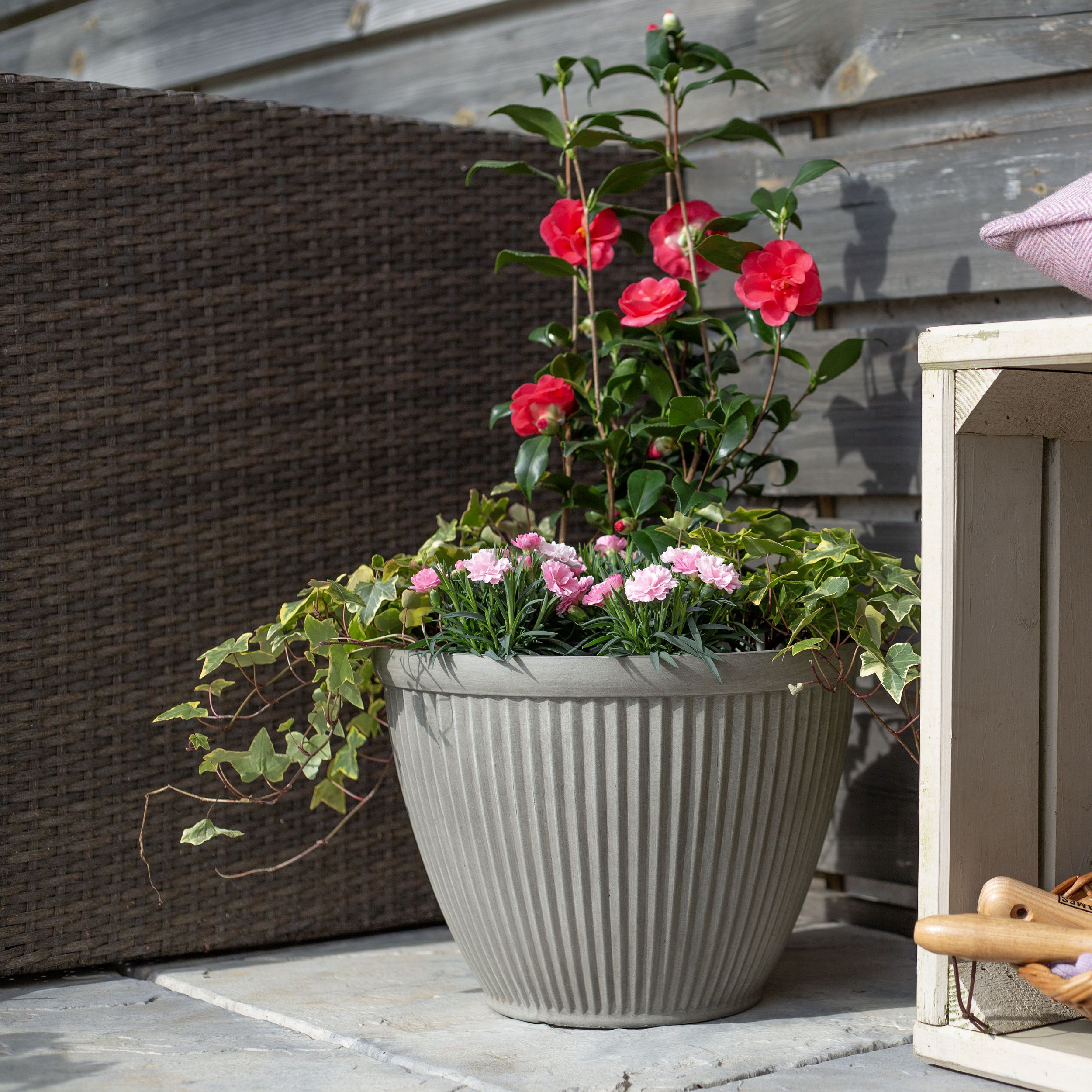 Irondale Grey Plastic resin Painted Plant pot (H)25.4cm