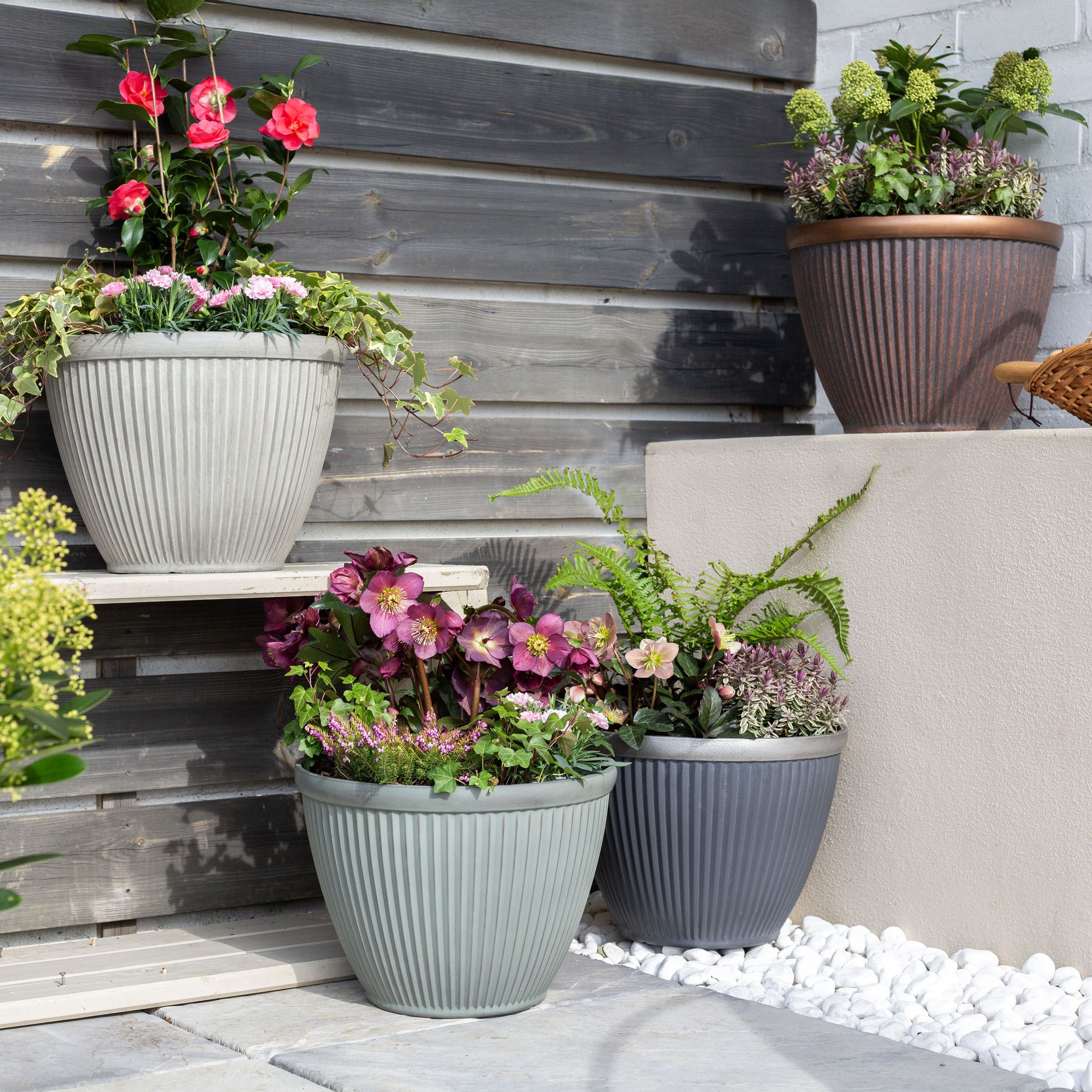 Irondale Grey Plastic resin Painted Plant pot (H)25.4cm