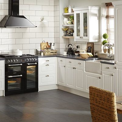 IT Kitchens Chilton White Country Style Drawerline door & drawer front, (W)300mm (H)715mm (T)18mm