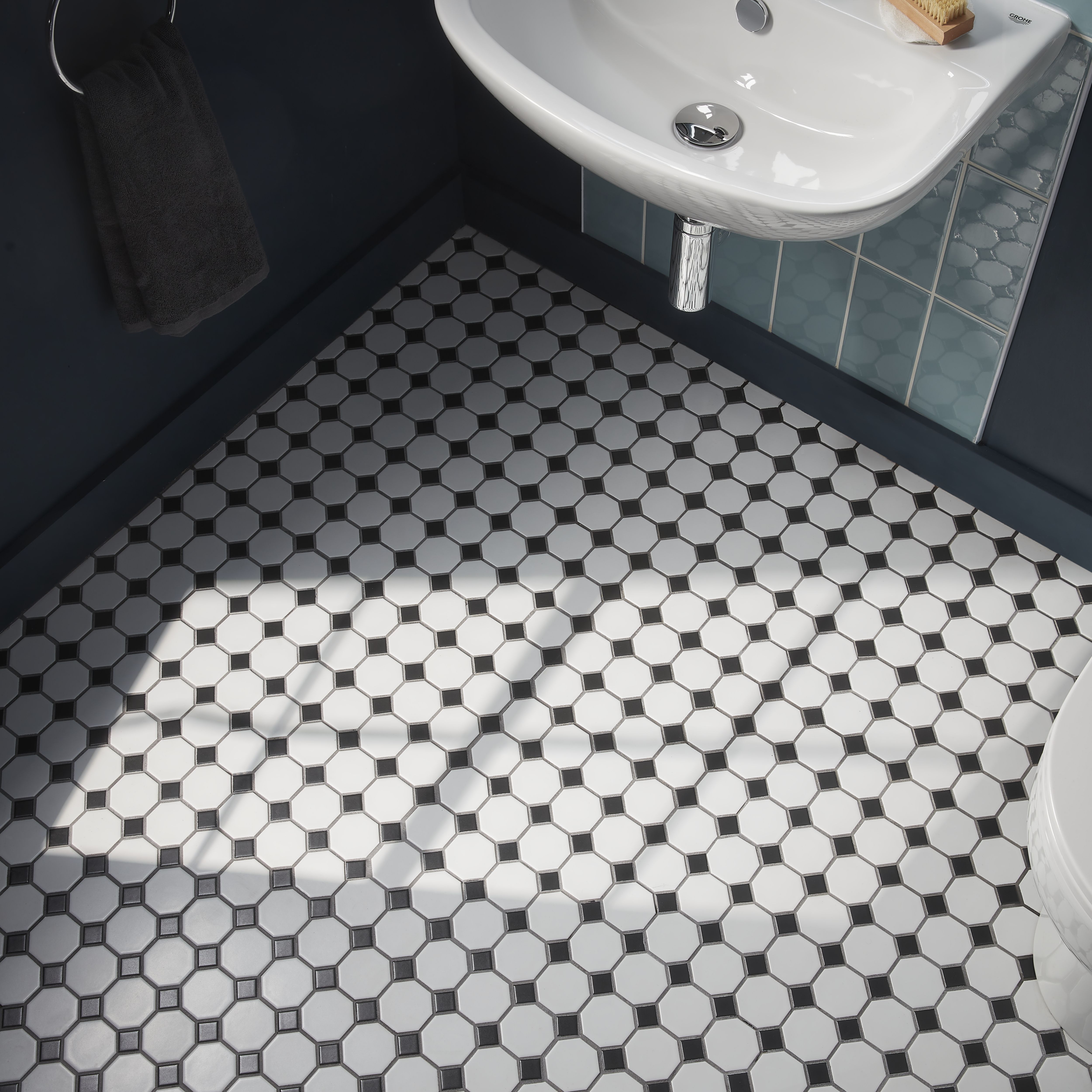 Johnson Tiles Veneto Blue Gloss Ceramic Indoor Wall tile, Pack of 50, (L)200mm (W)100mm