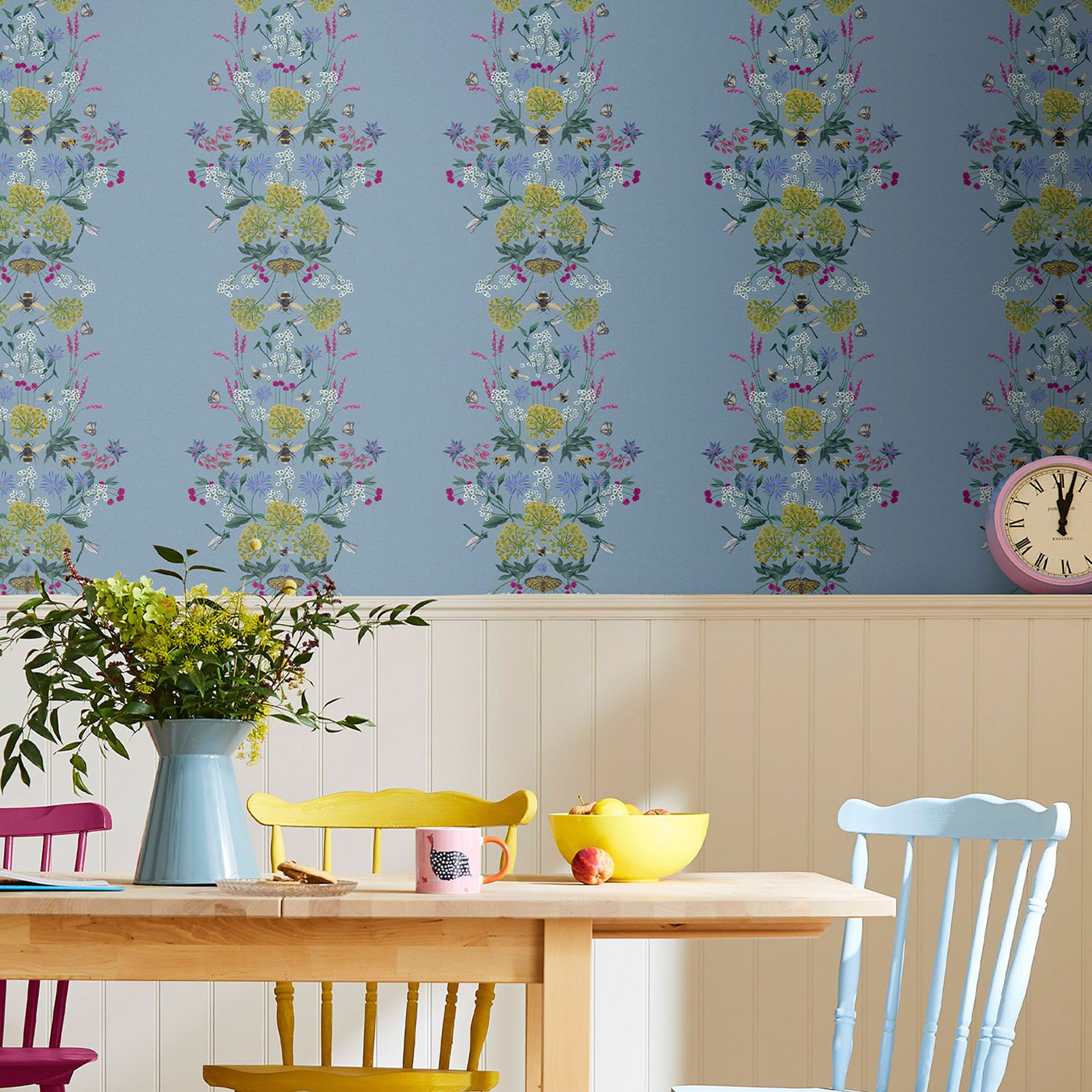 Joules Blue Floral bee Smooth Wallpaper Sample
