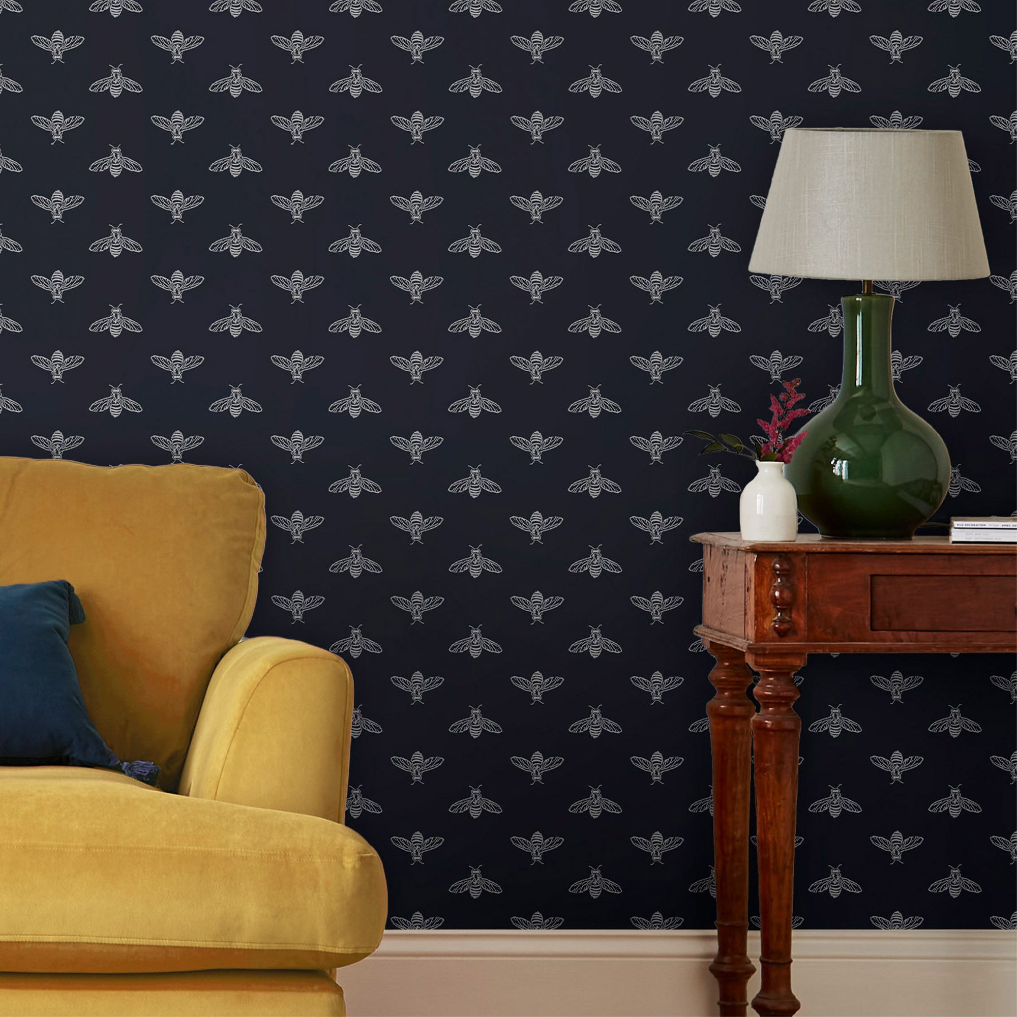 Joules Navy Bee Smooth Wallpaper