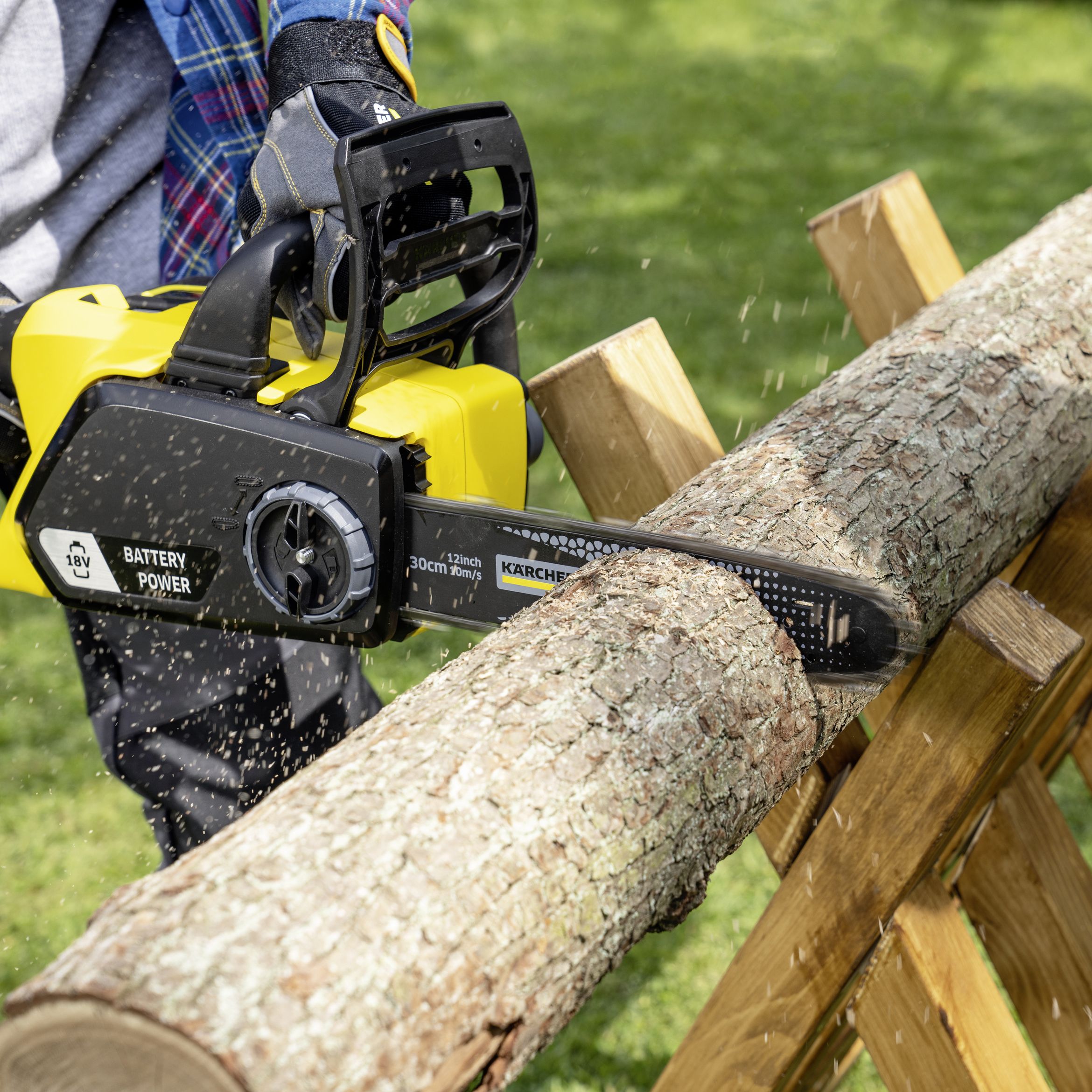 Kärcher 18V CNS 18-30 Cordless 300mm Chainsaw - BARE