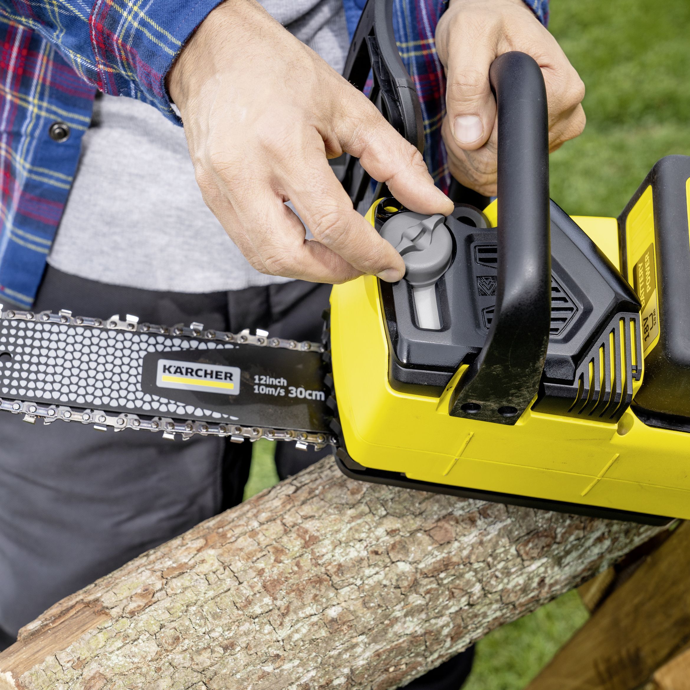 Kärcher 18V CNS 18-30 Cordless 300mm Chainsaw - BARE