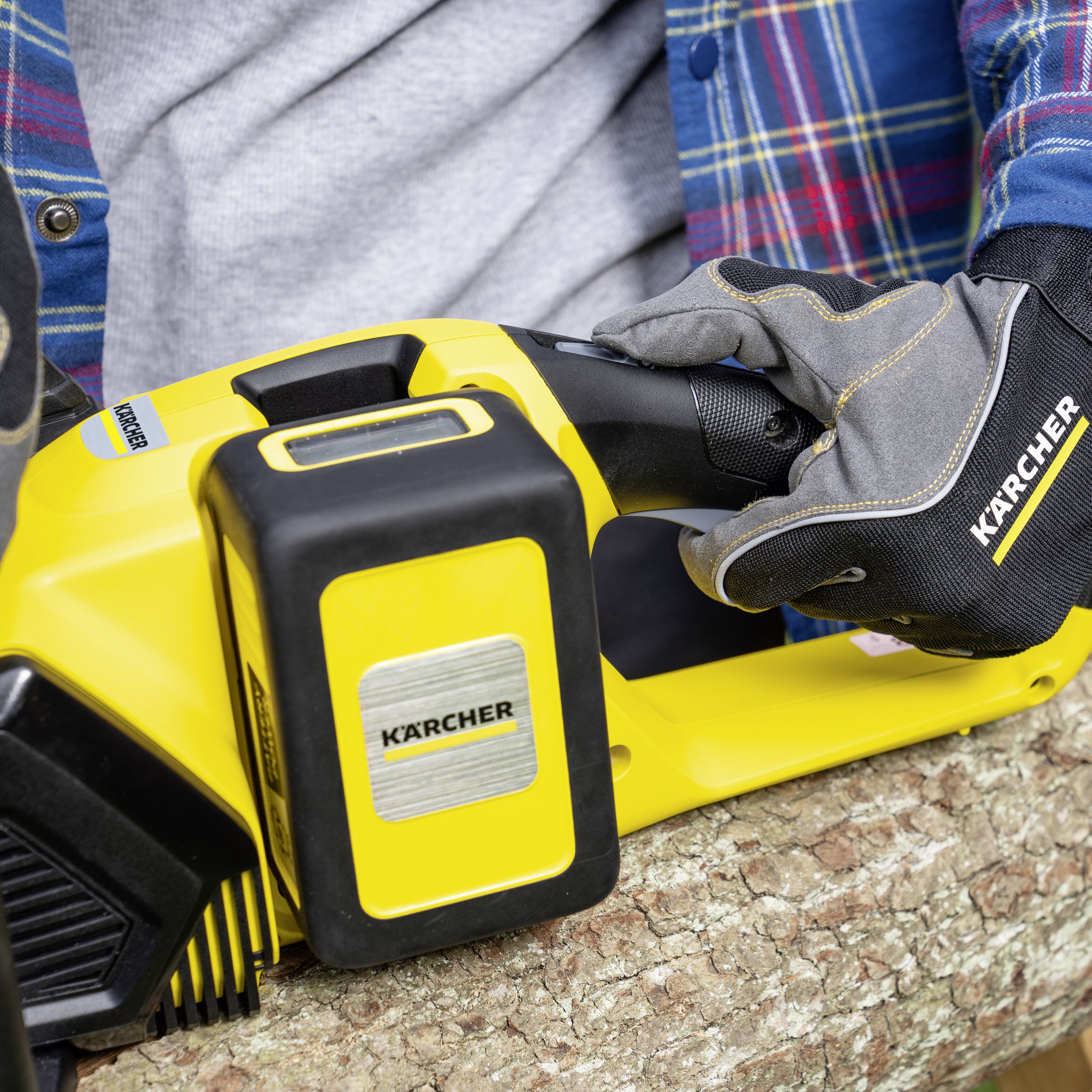 Kärcher 18V CNS 18-30 Cordless 300mm Chainsaw - BARE