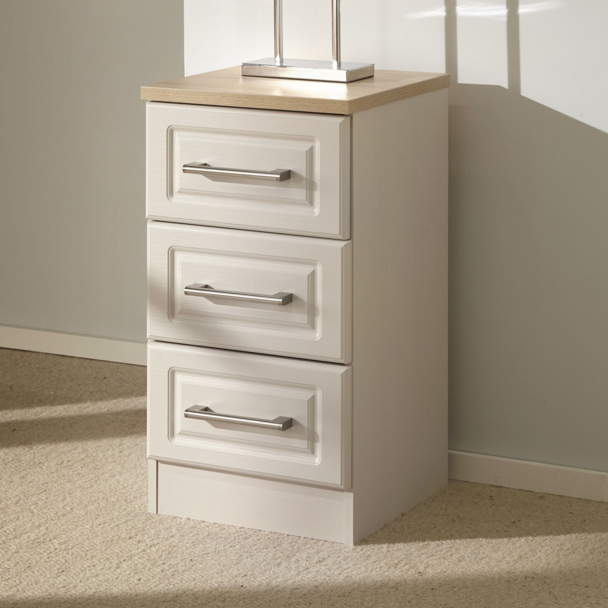 Kent Ready assembled Matt beige light oak effect 3 Drawer Bedside chest (H)695mm (W)395mm (D)415mm