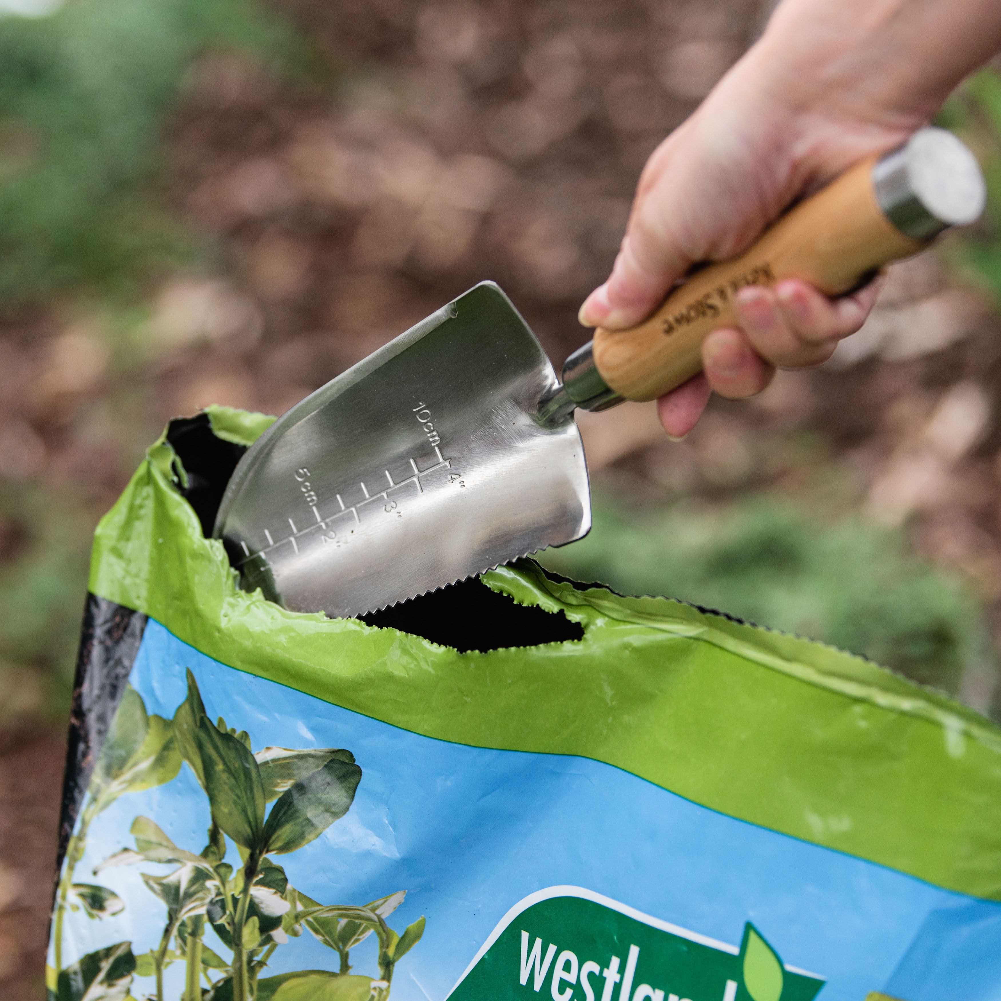 Kent & Stowe Hand Trowels Natural Trowel (H) 320mm x (W) 86mm