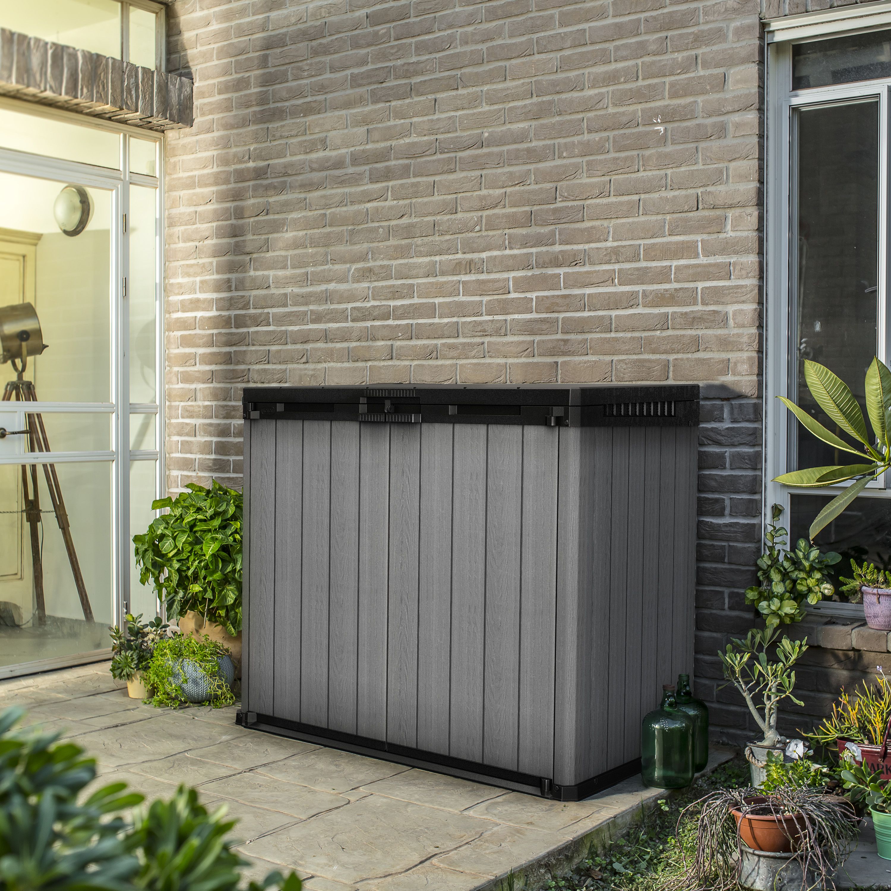 Keter Darwin Grey Wood effect Resin 141x82cm Bin storage 1150L