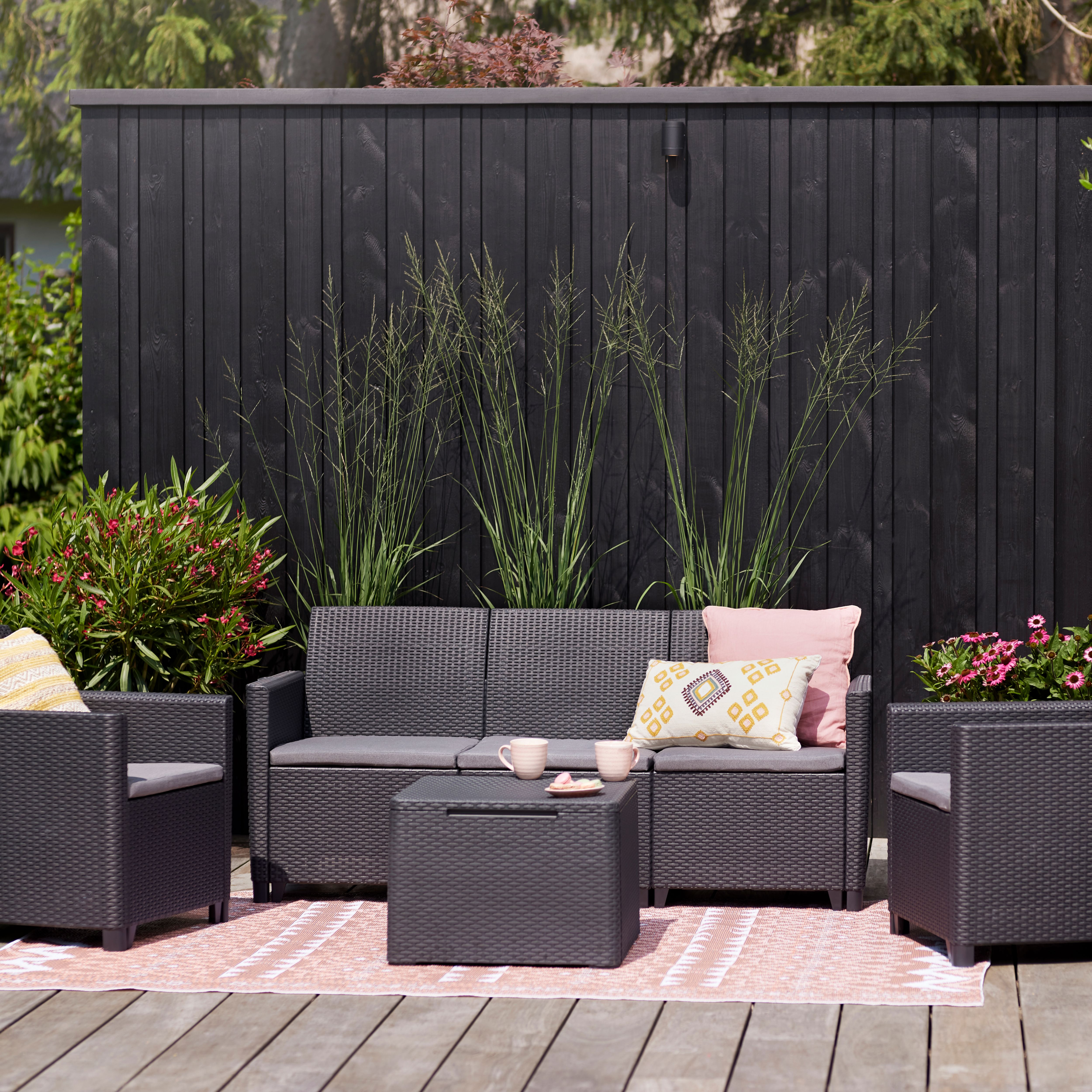 Keter Marie Grey Rattan effect Rattan effect 5 Seater Coffee set