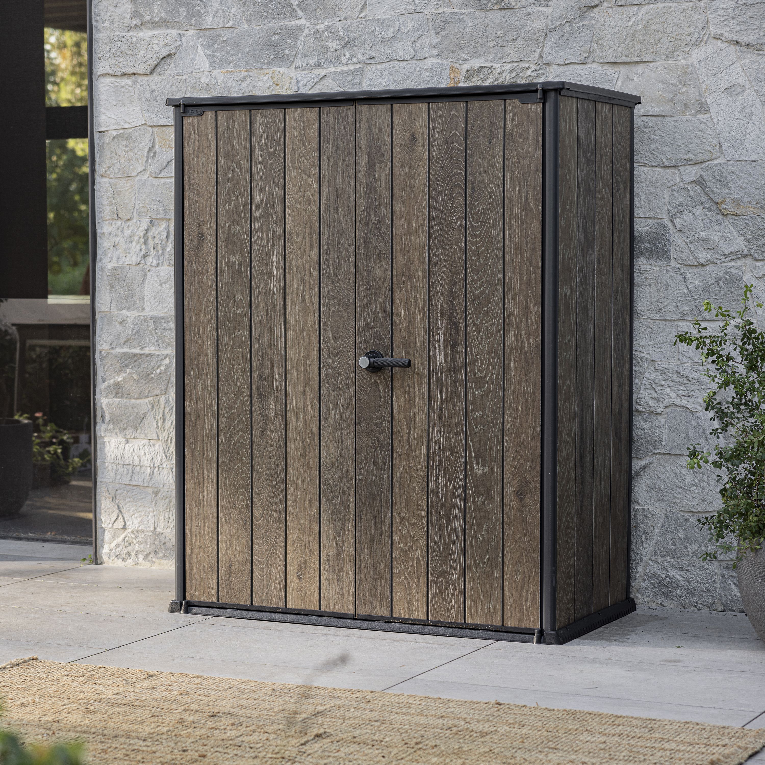 Keter Signature Decocoat Walnut 1400L Pent Garden Storage 4x2 Ft 1704mm ...