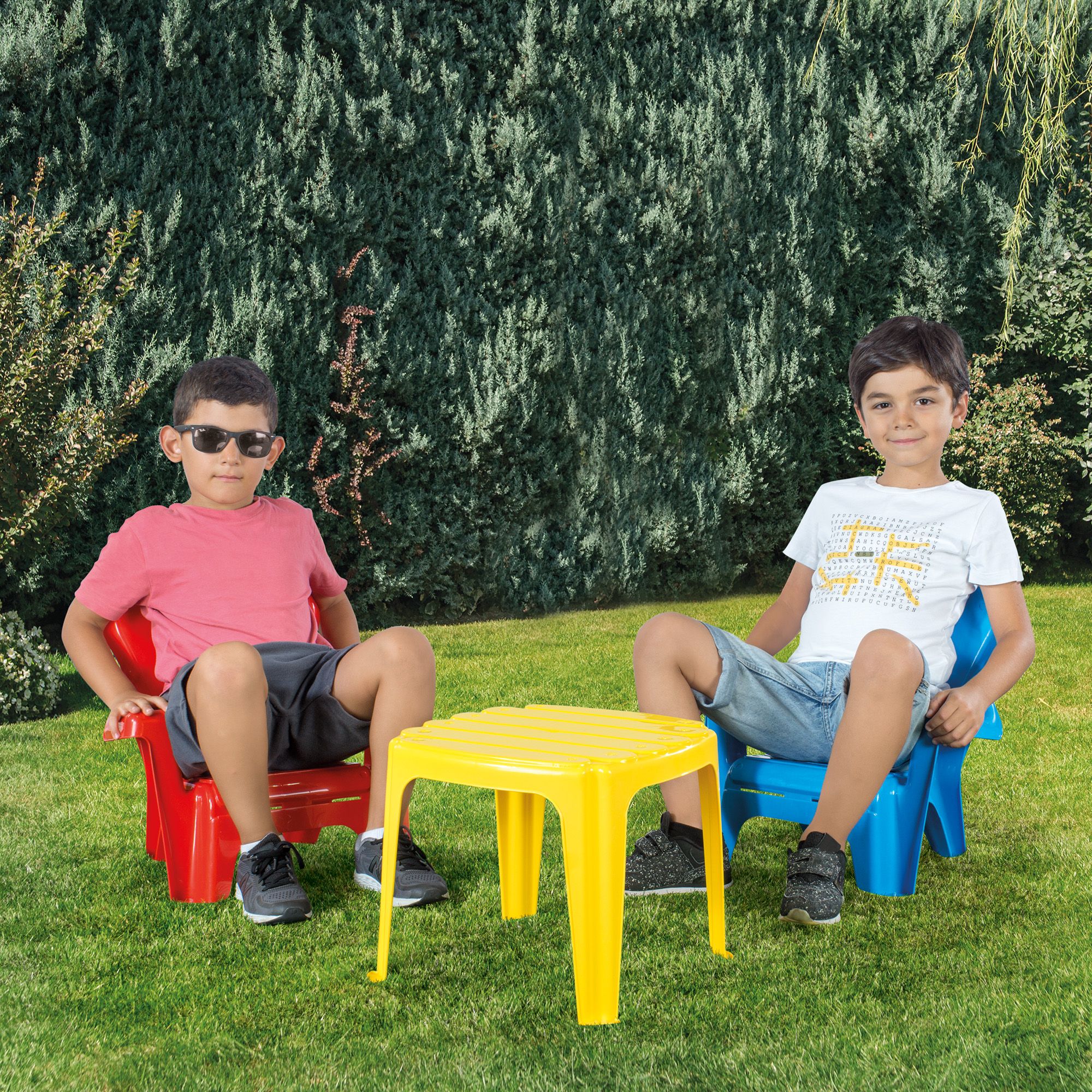 Little tikes garden table clearance and chairs set