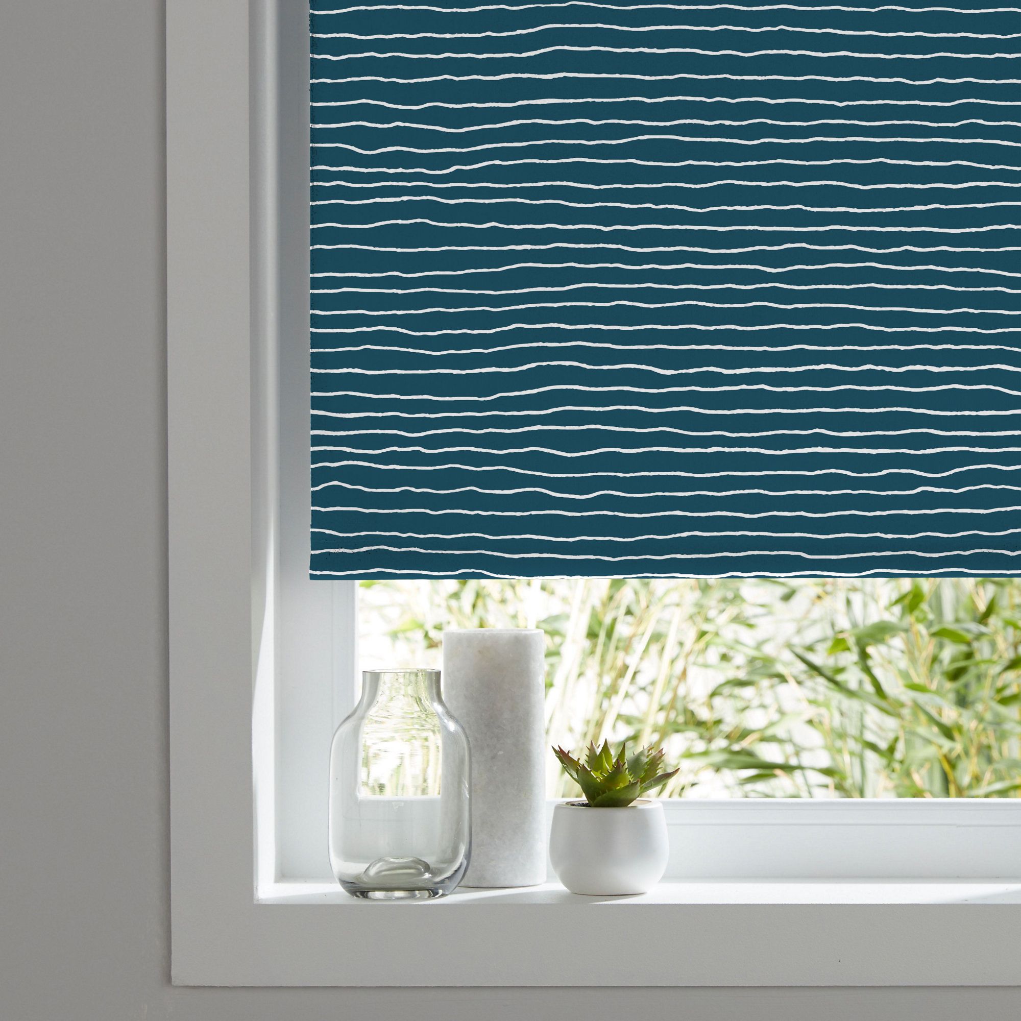 Kitchen & bathroom blinds Corded Stripe print navy Blackout Roller blind (W)60cm (L)180cm