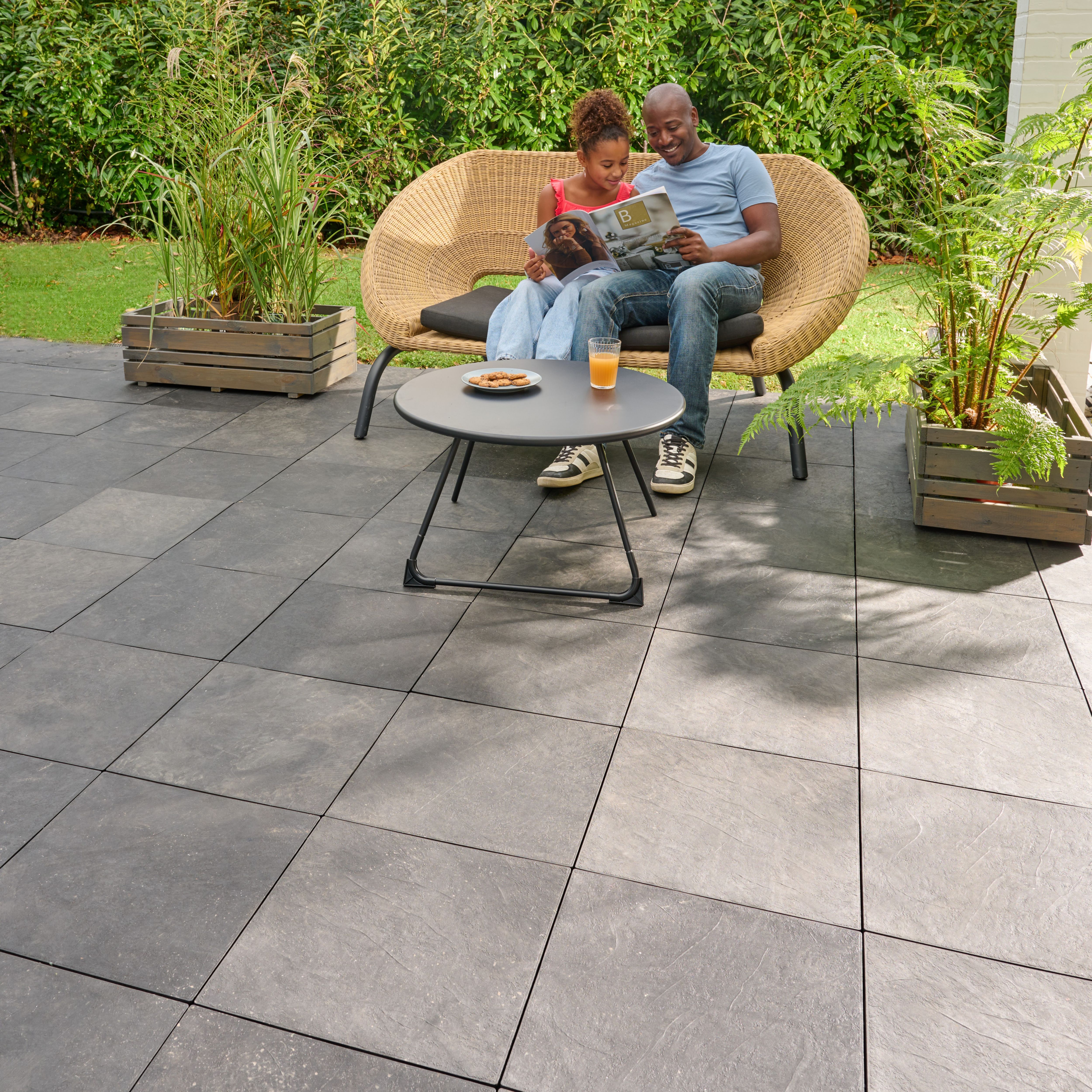 Klikstrom Angara Dark grey Clippable deck tile (L)40cm (W)40cm (T)45mm