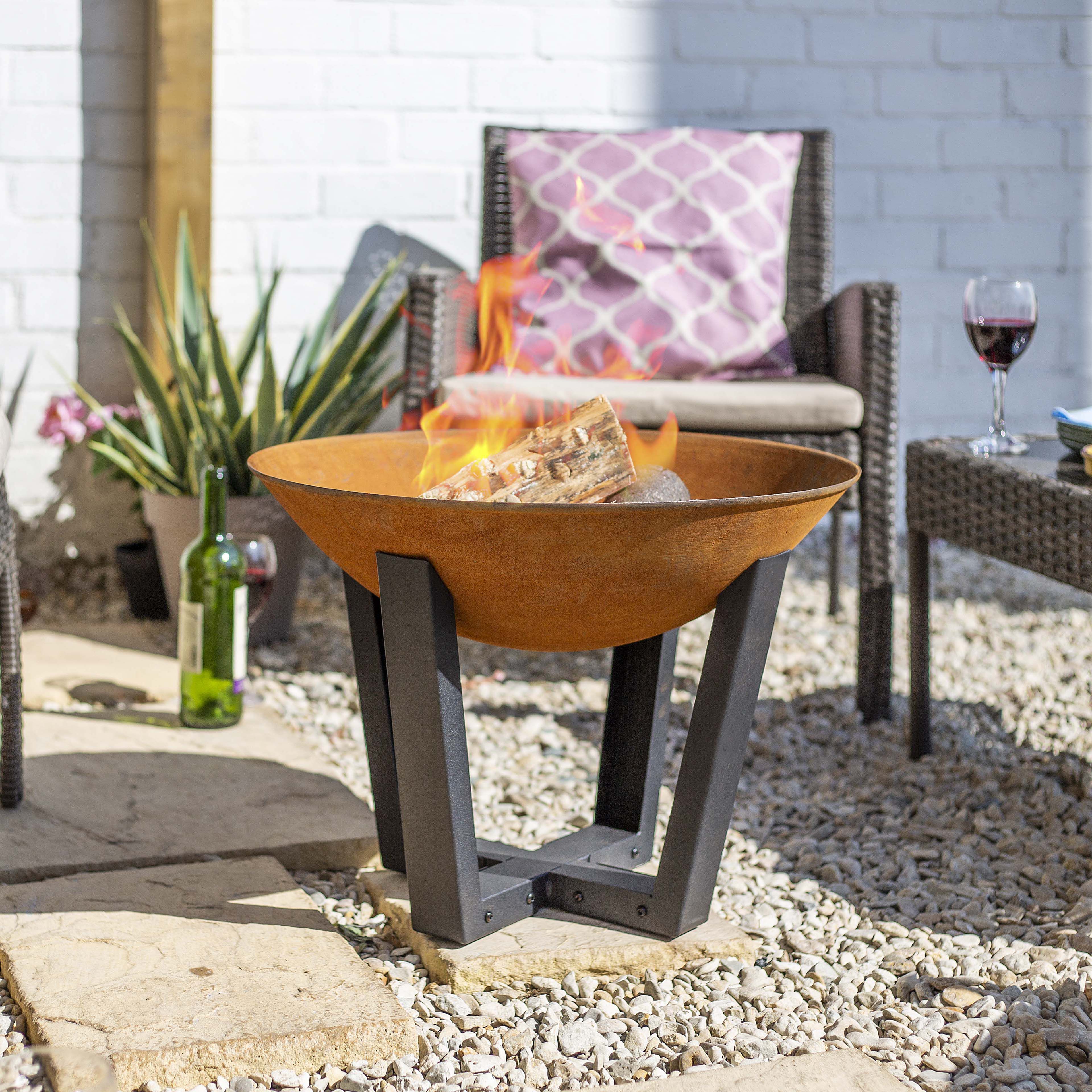 La Hacienda Icarus Cast iron & steel Firepit | Tradepoint