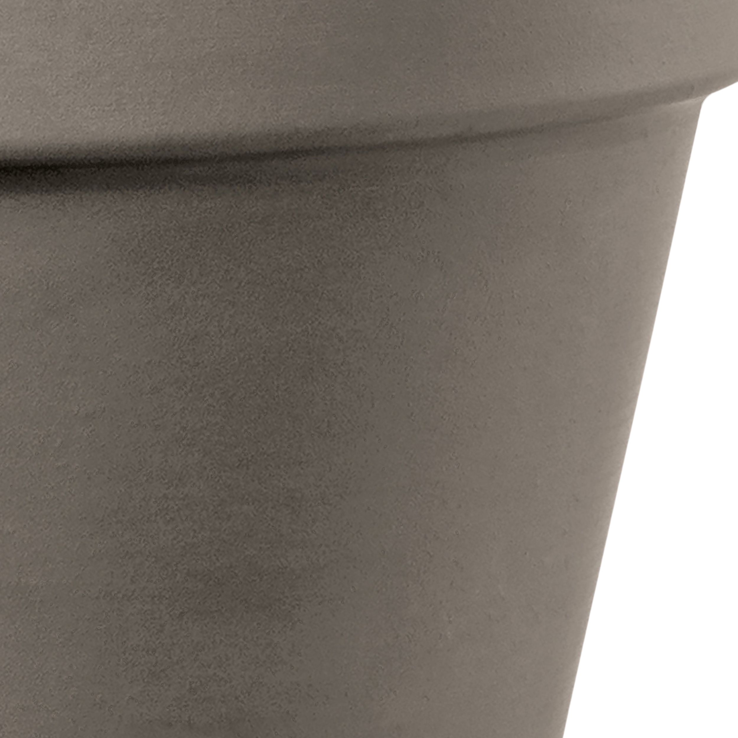 Laleh Brown Terracotta Circular Plant pot (Dia)17.1cm