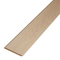 Launceston Natural Oak effect High-density fibreboard (HDF) Laminate Laminate flooring