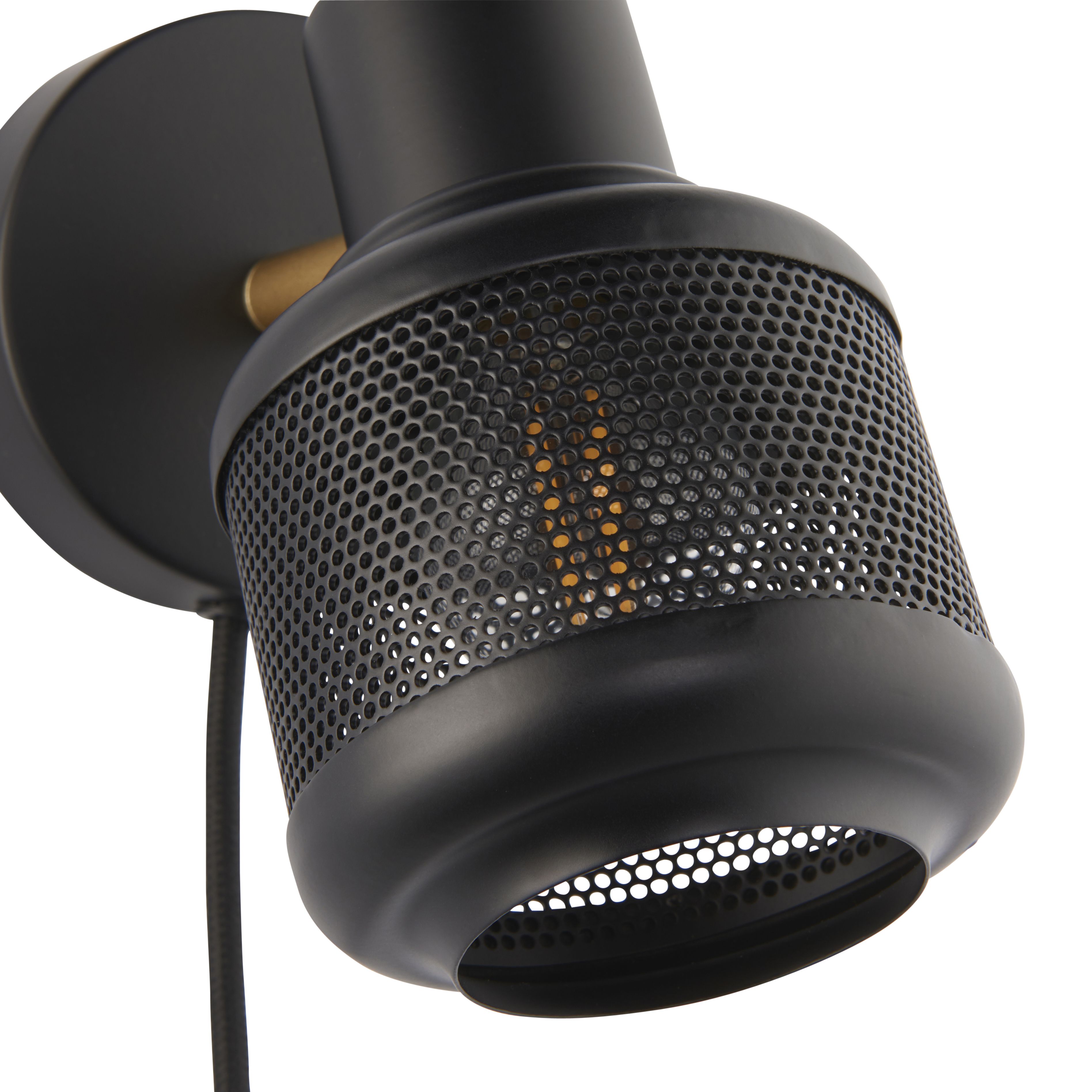Leven Satin Plug-in Wall light 101549
