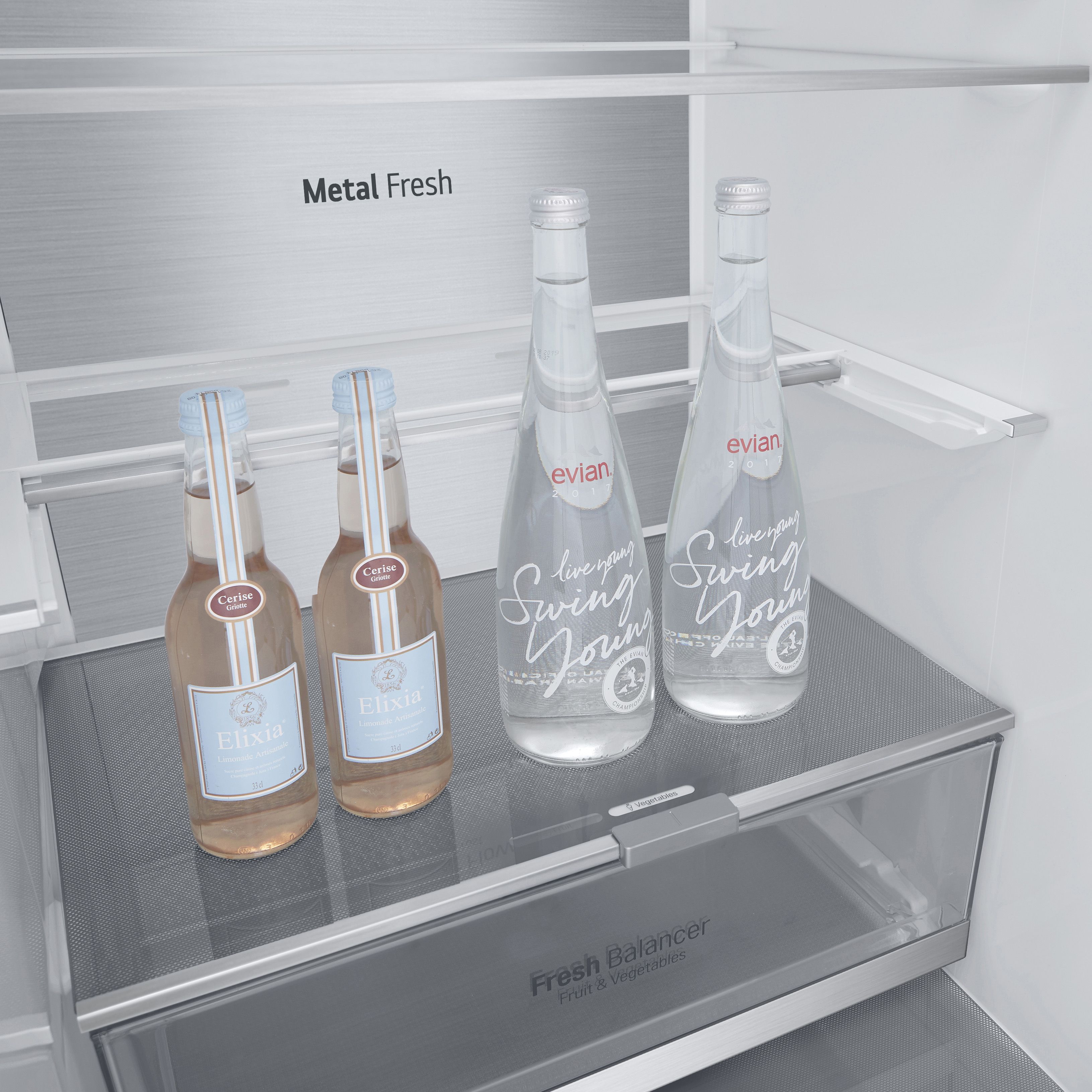 LG GBB72MCVBN_BK Freestanding Frost free Fridge freezer - Black