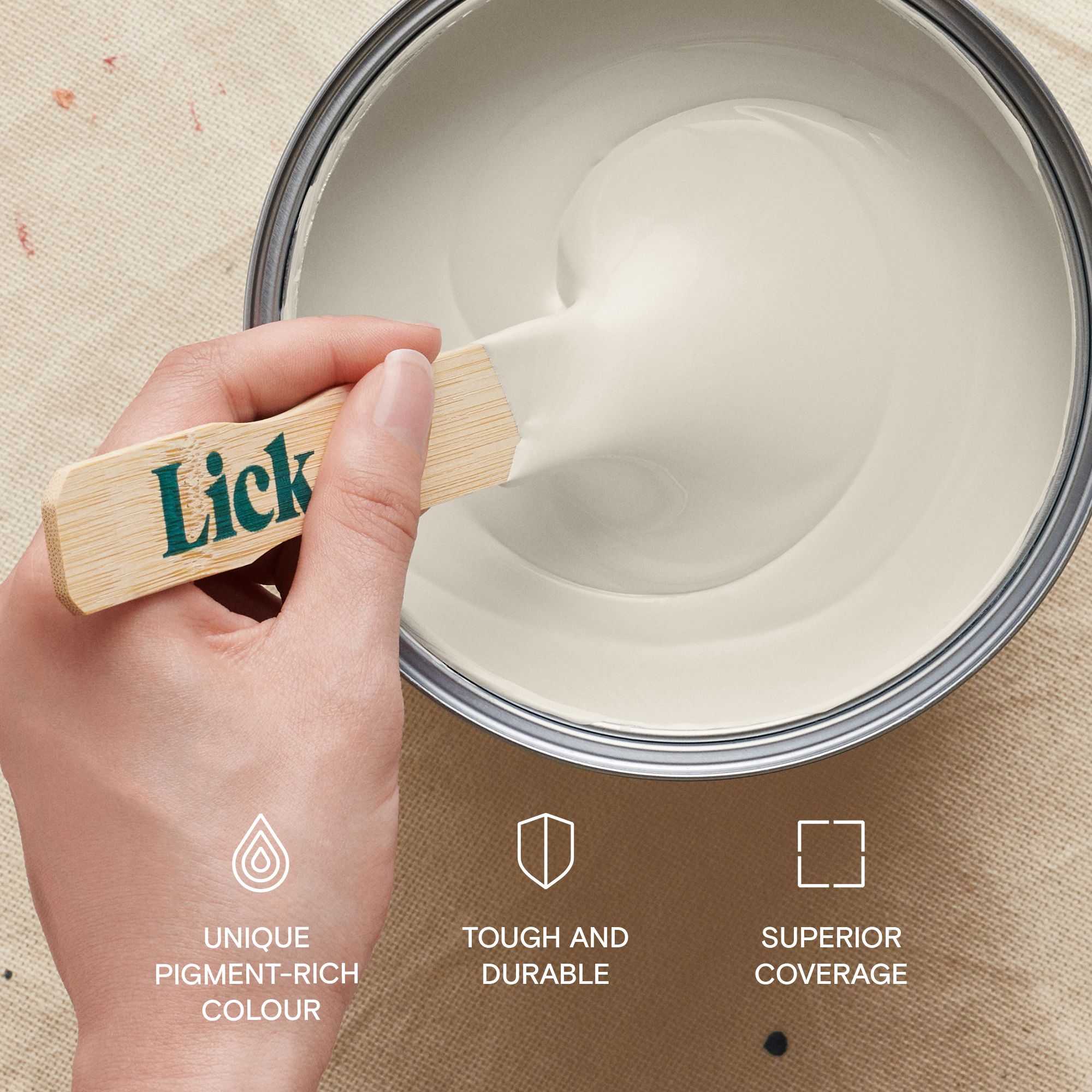 Lick White 05 Eggshell Emulsion paint, 2.5L